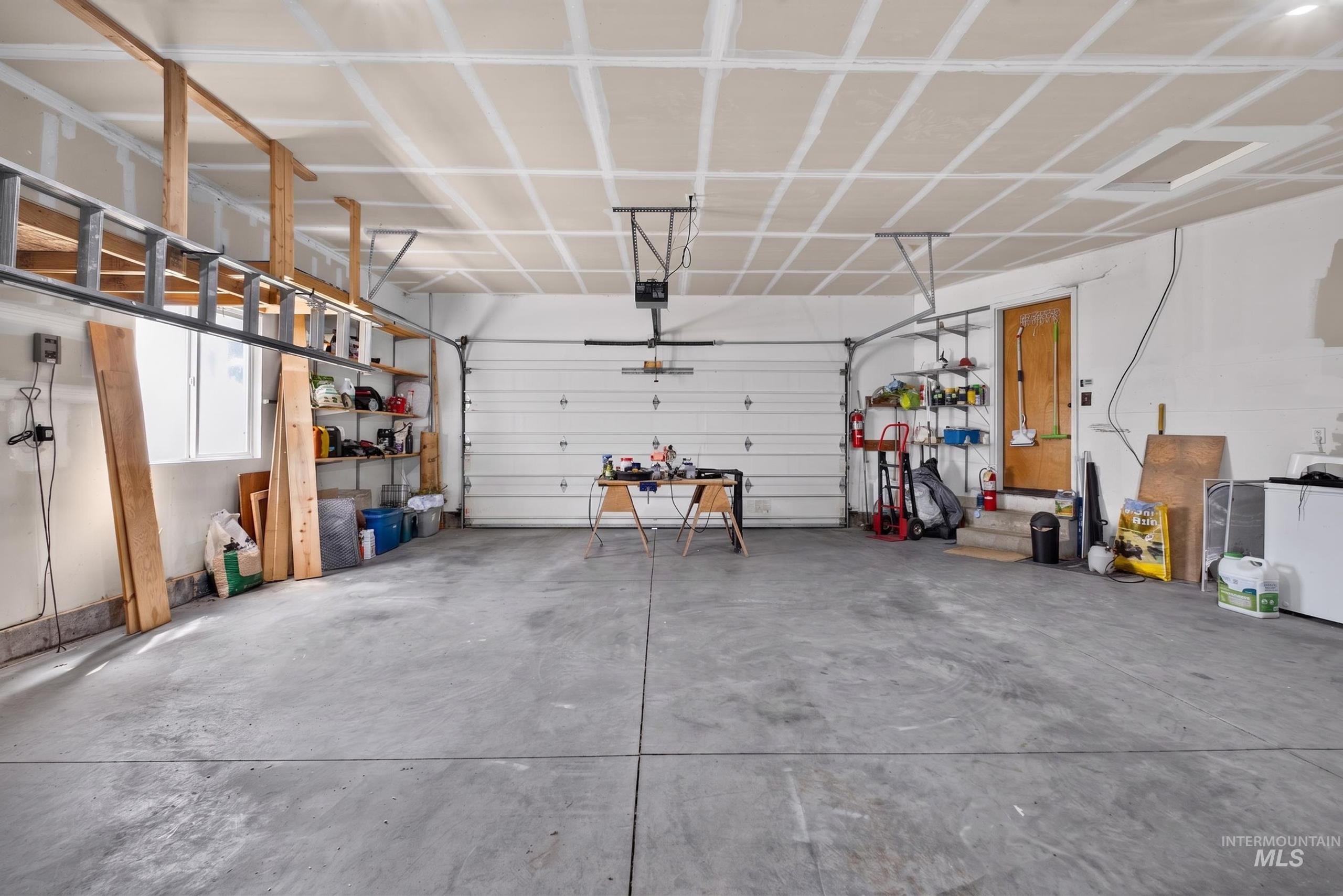 334 E Danskin Dr Property Photo 49