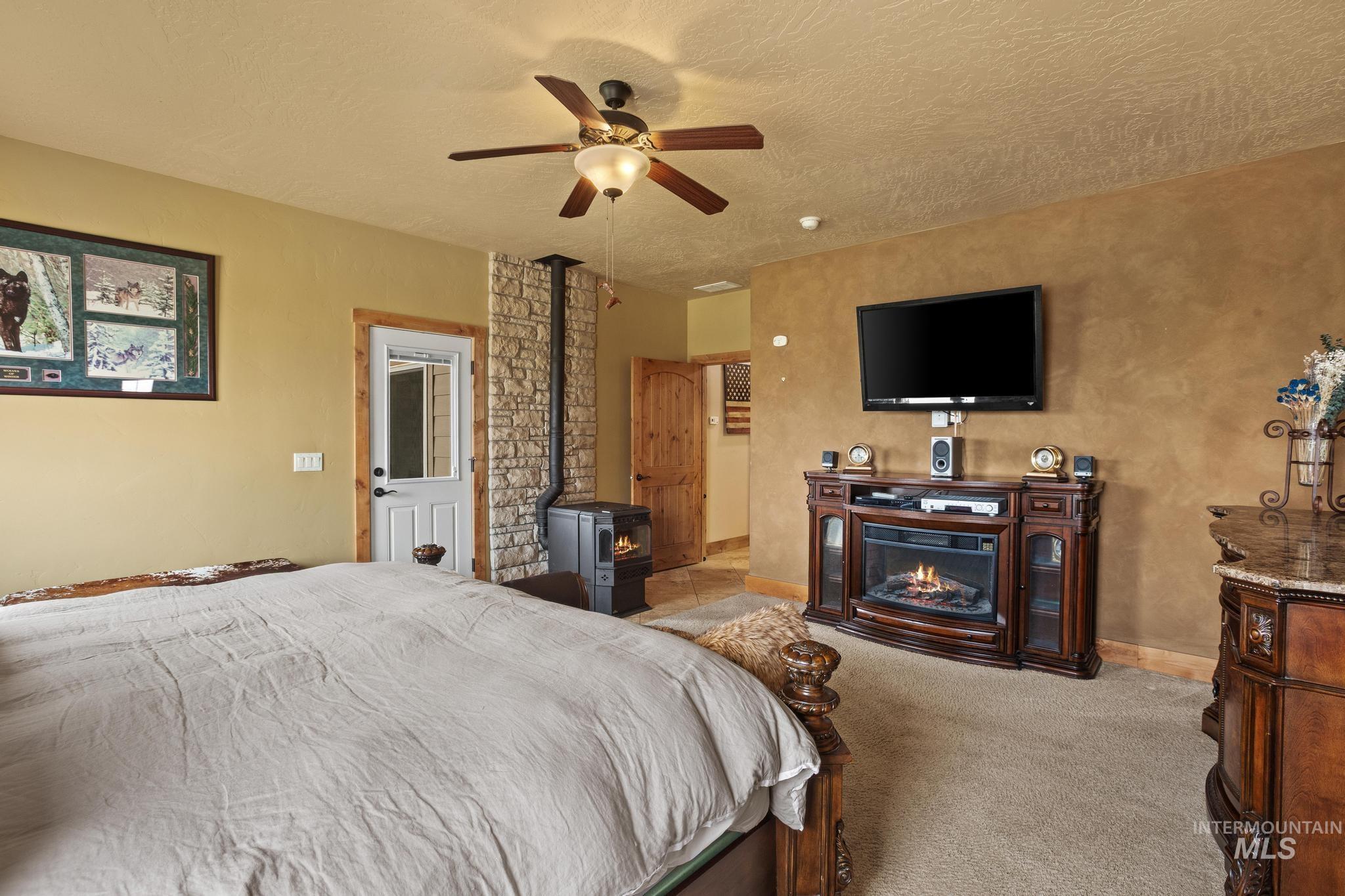 9225 N Highway 52 Property Photo 19