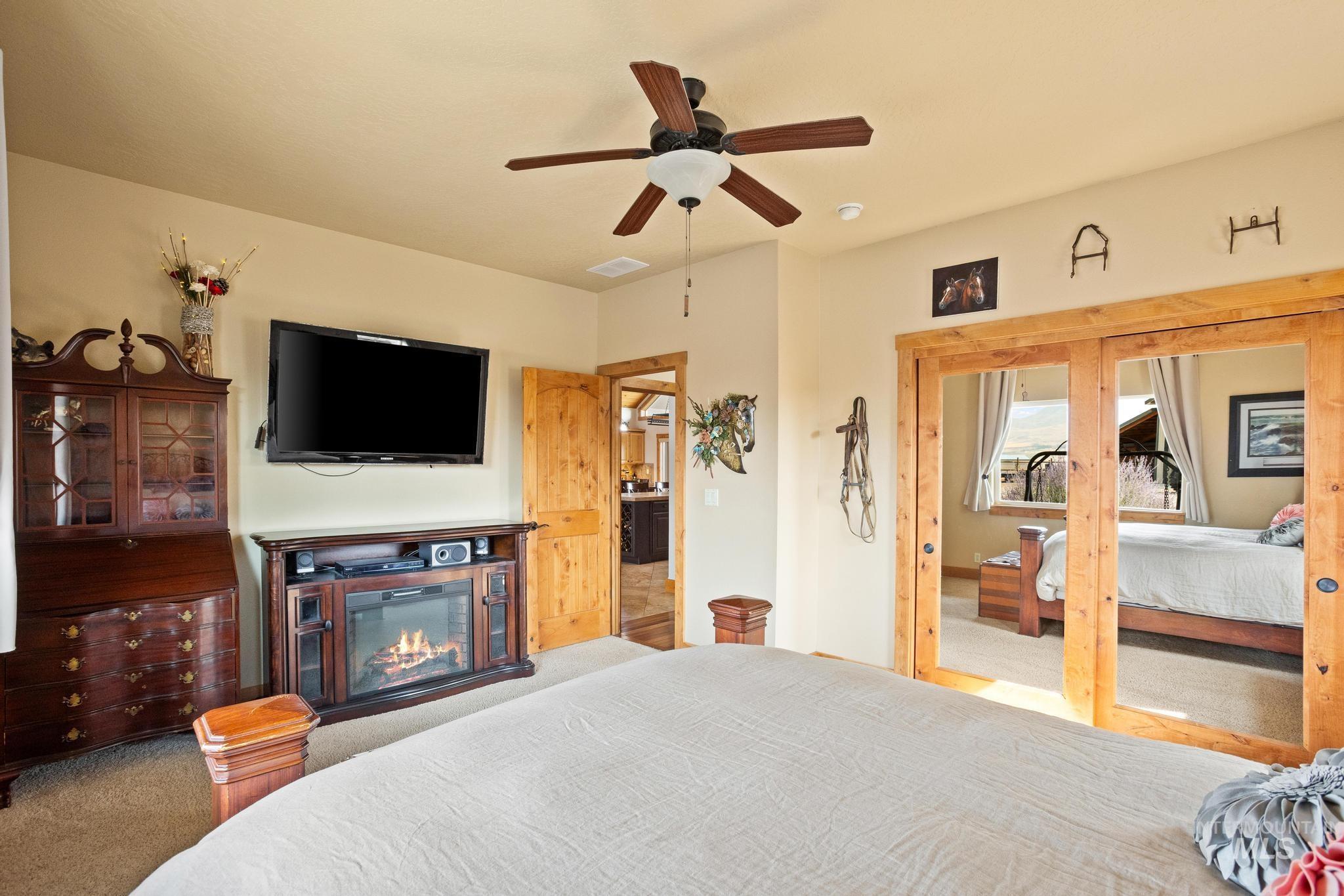 9225 N Highway 52 Property Photo 26