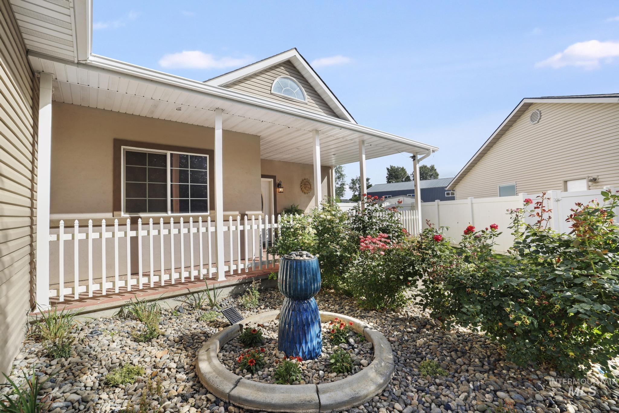 2213 Alex Dr Property Photo 5