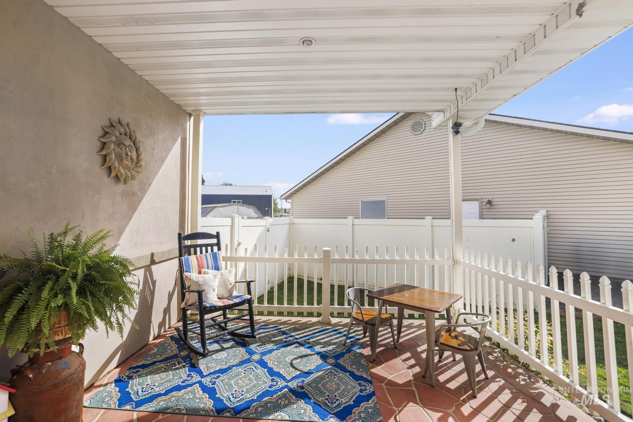2213 Alex Dr Property Photo 7