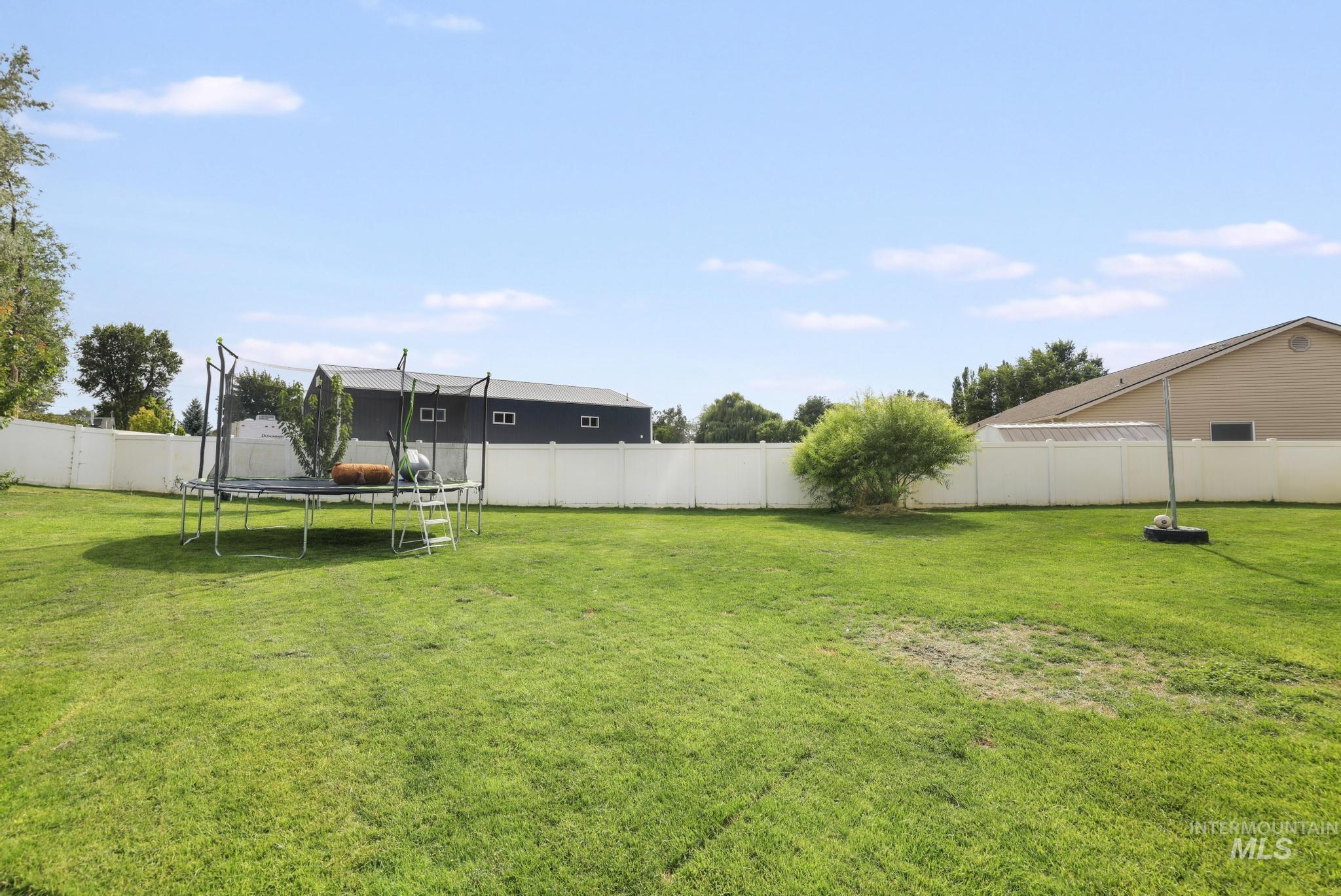 2213 Alex Dr Property Photo 42