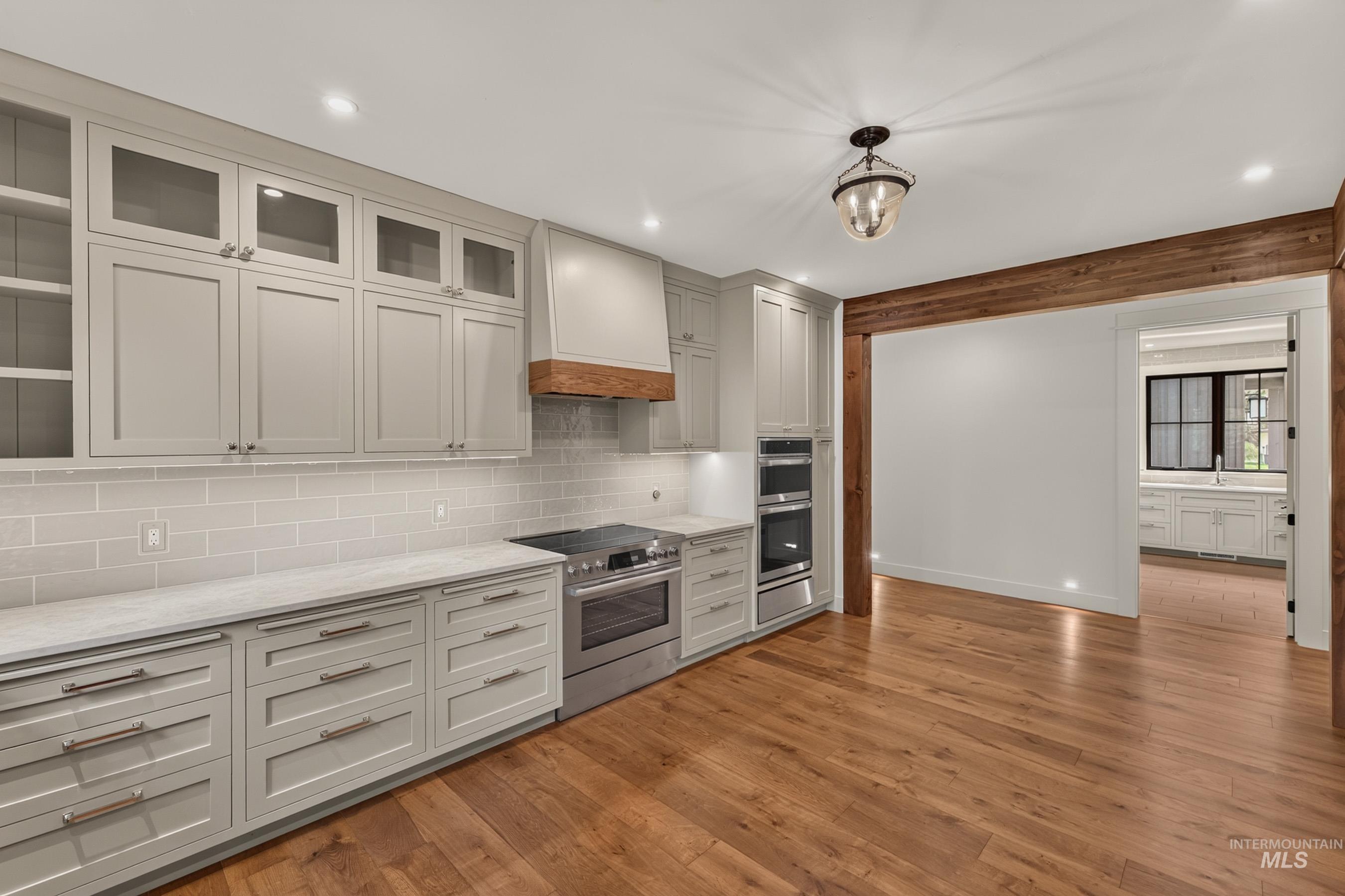 16 Vernon Ct. Property Photo 22