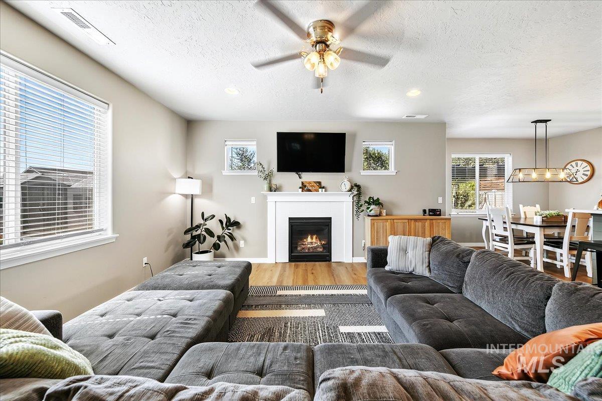 23 N Joseph Dr Property Photo 10
