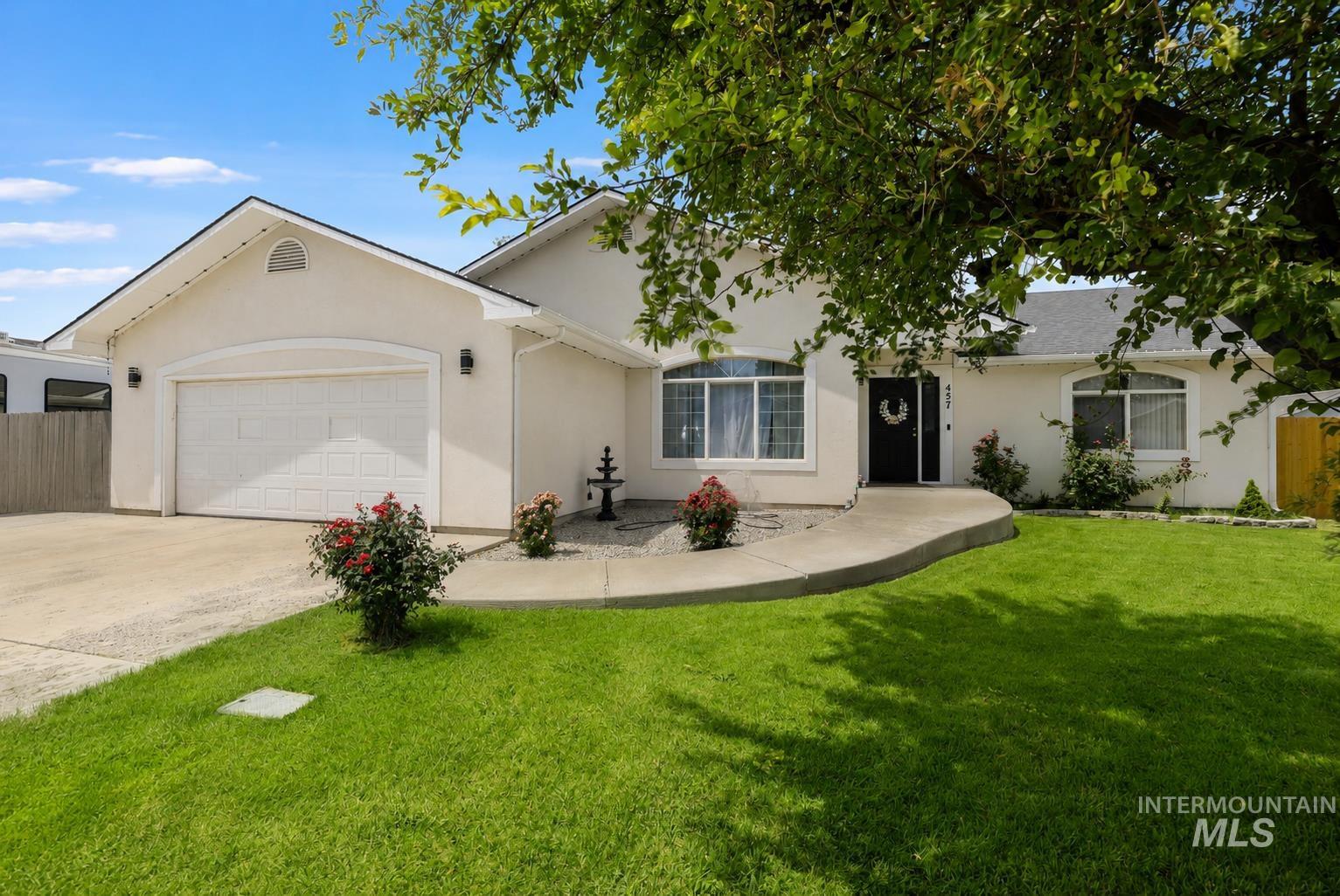 457 Eastgate Dr. Property Photo 1