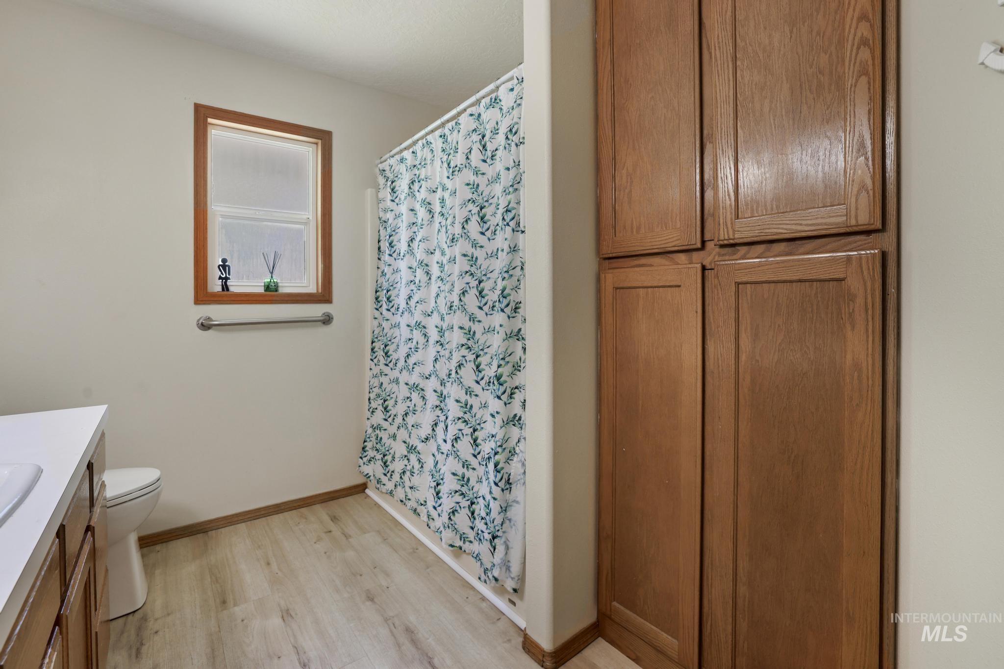 457 Eastgate Dr. Property Photo 10