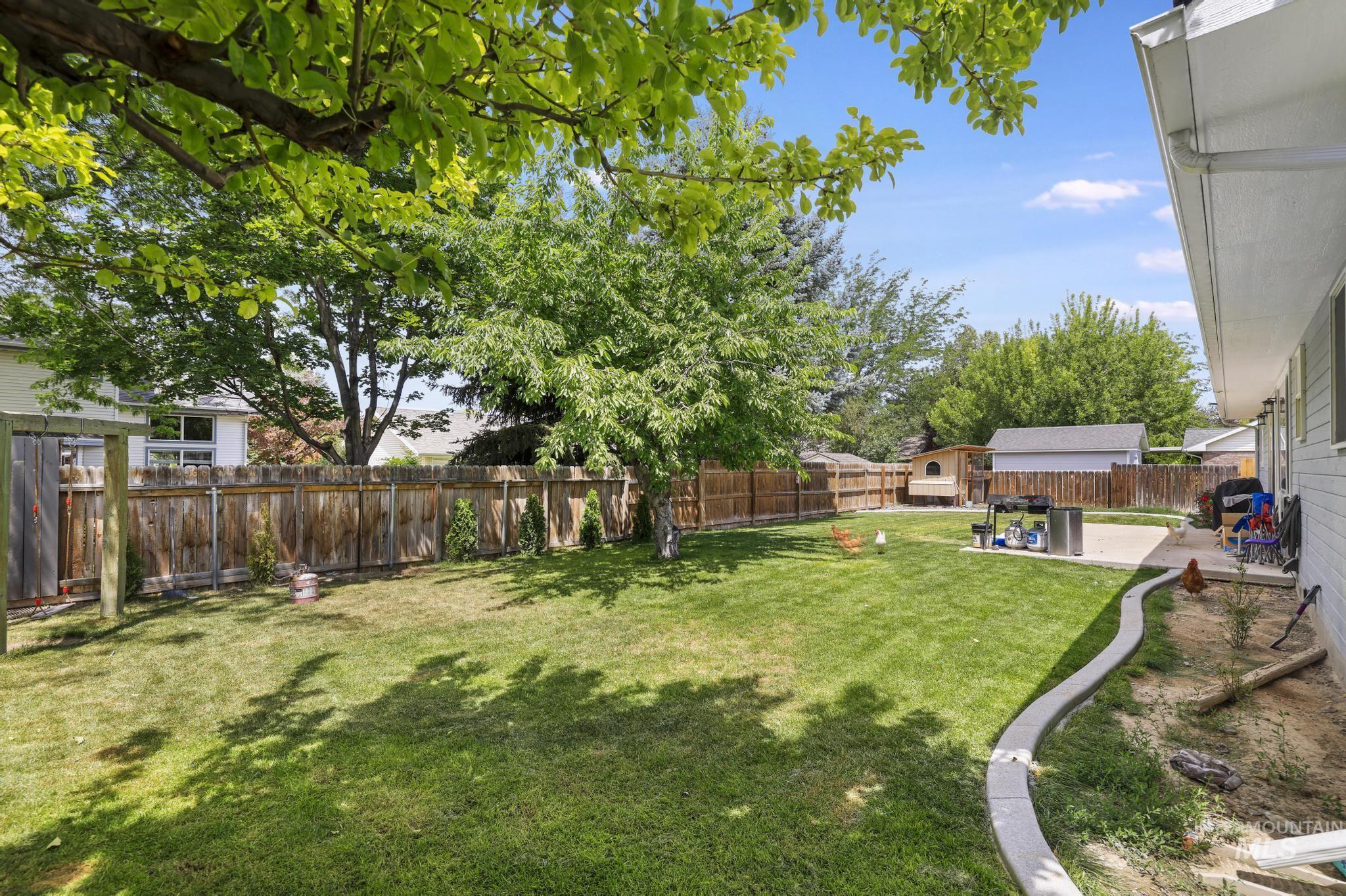 457 Eastgate Dr. Property Photo 15