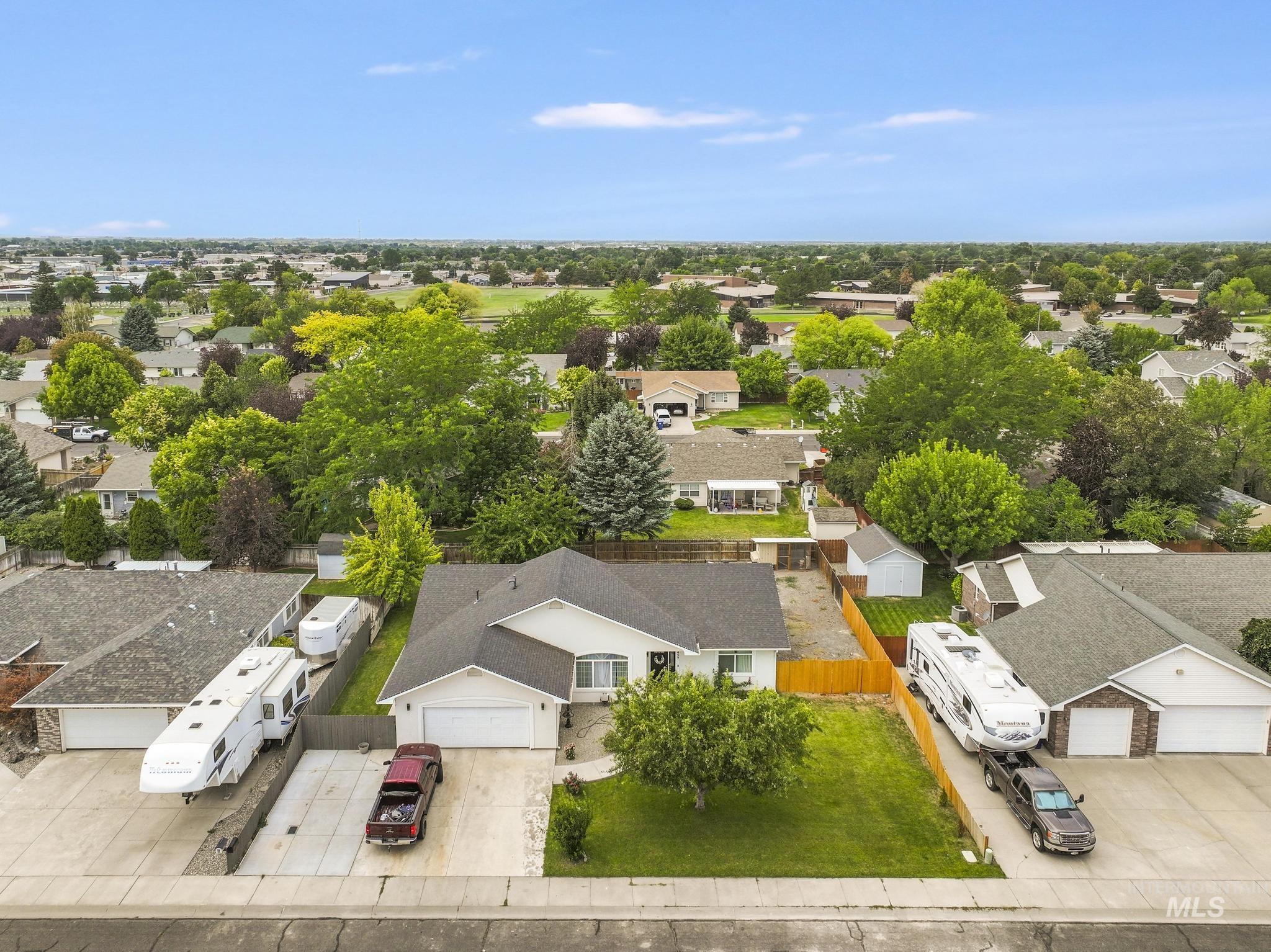 457 Eastgate Dr. Property Photo 16