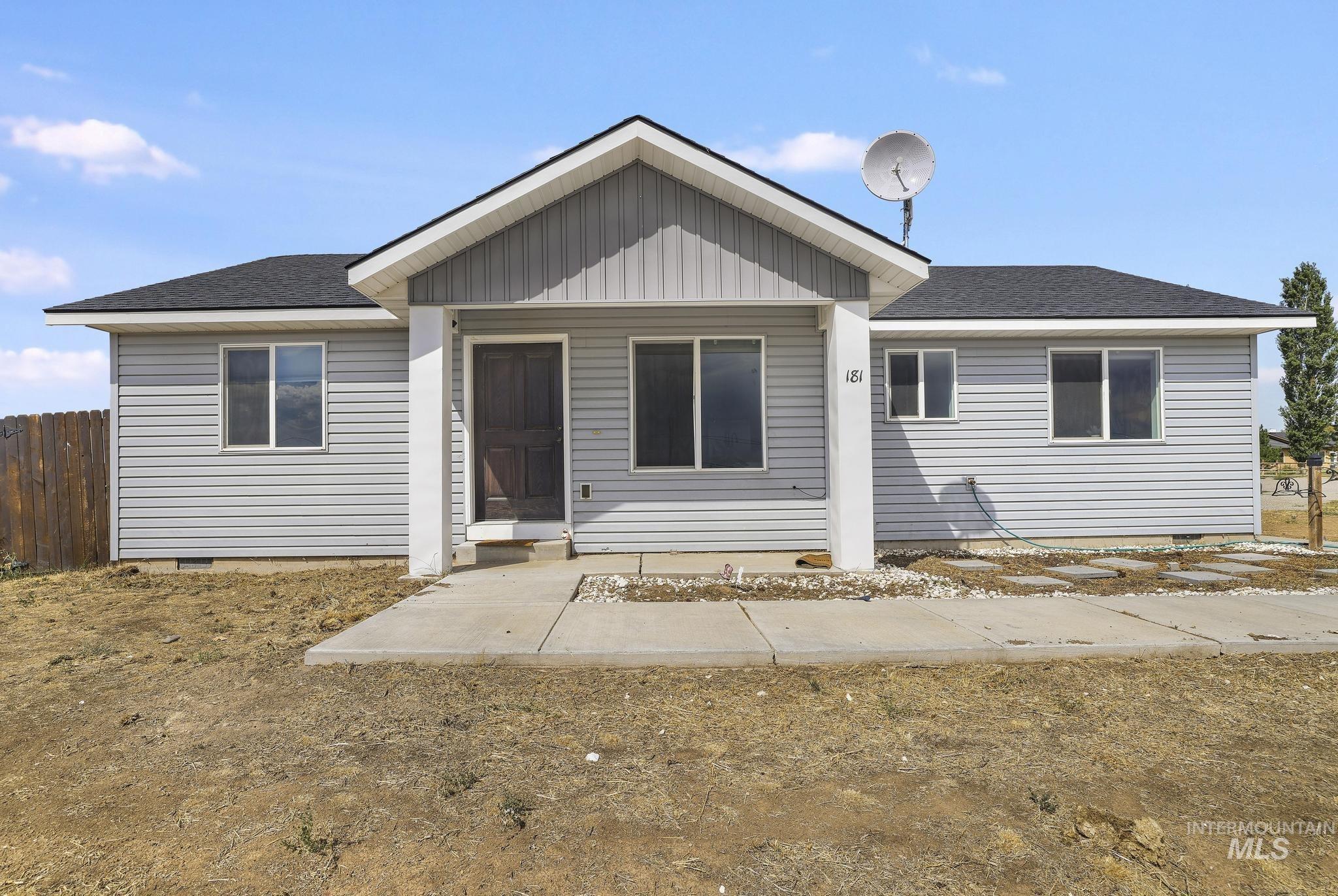181 Huntly Lane Property Photo 1