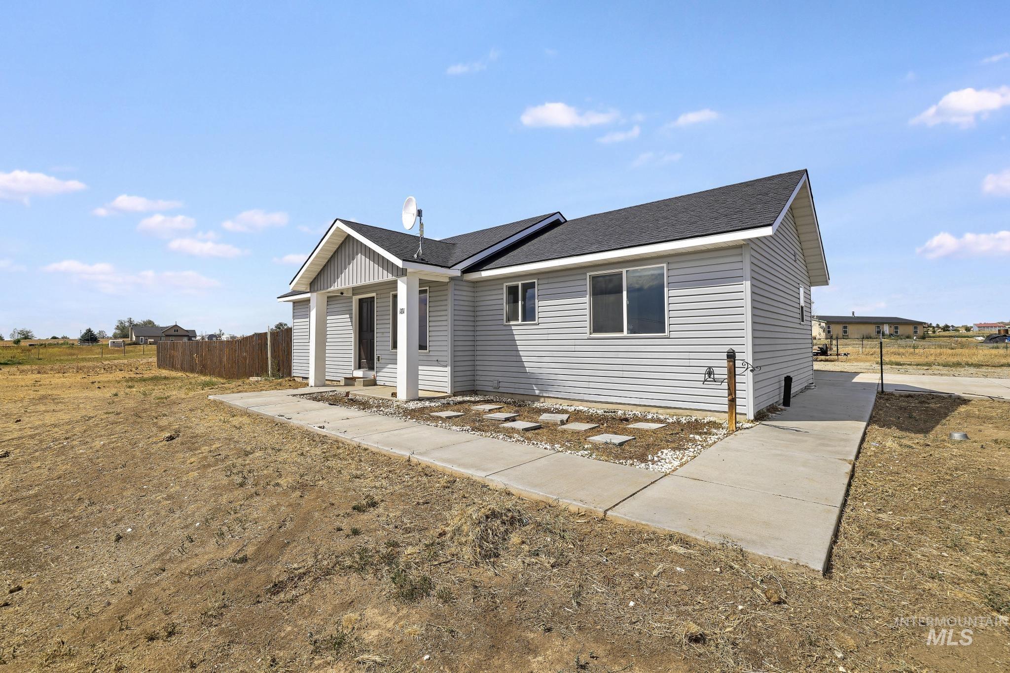 181 Huntly Lane Property Photo 2