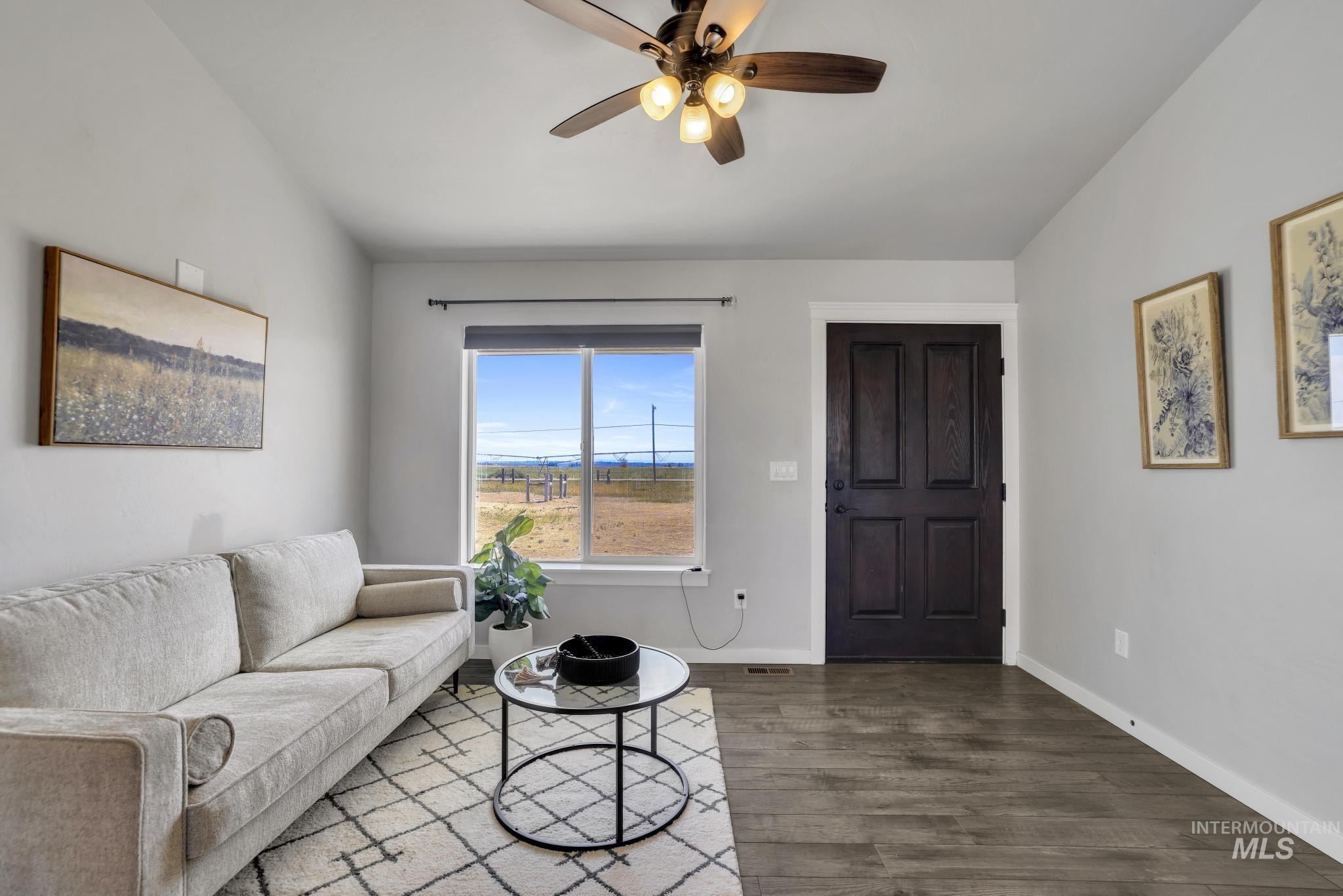 181 Huntly Lane Property Photo 10