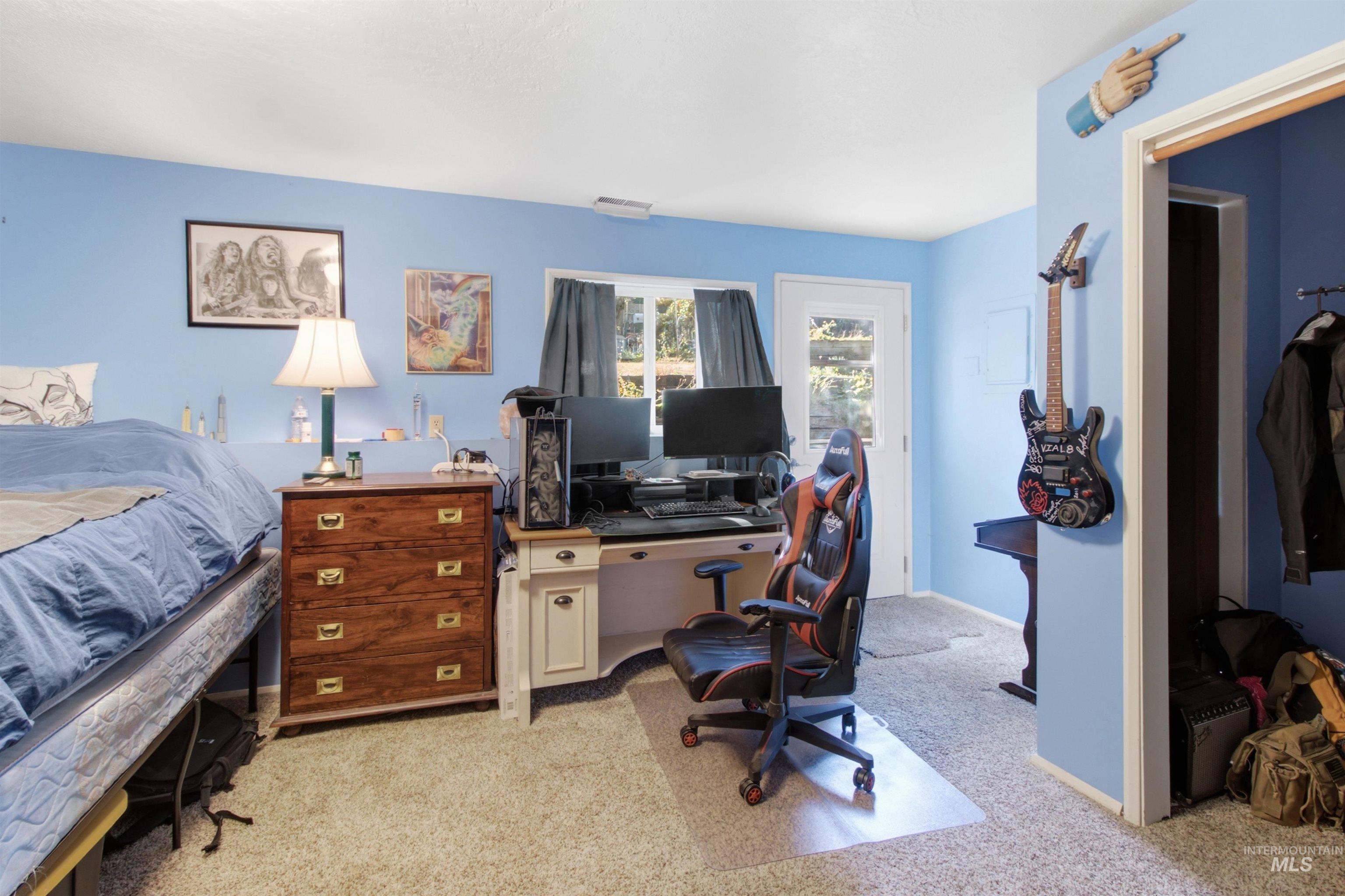 811 N Grant St. Property Photo 43
