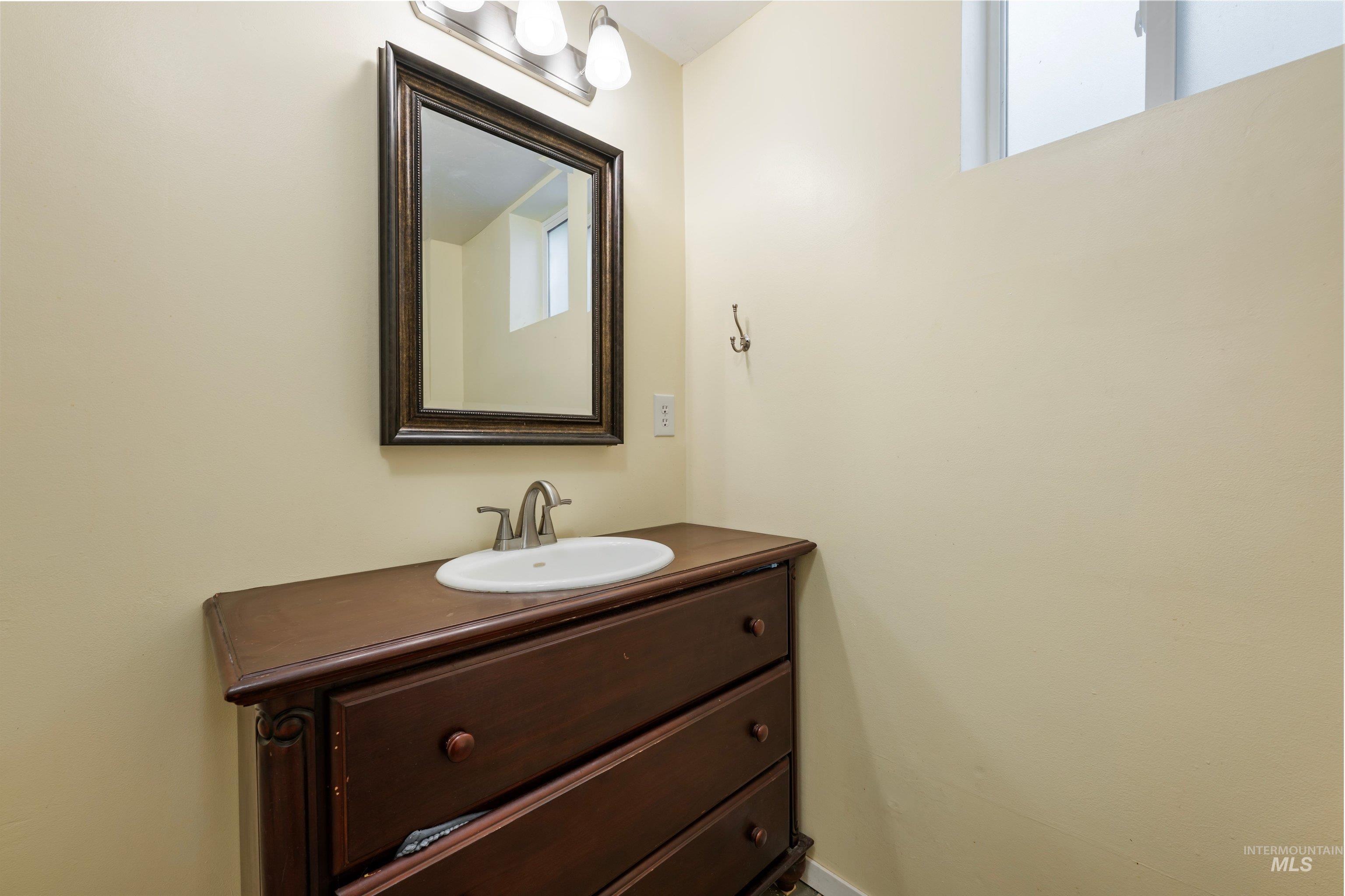 18 Reich St Property Photo 28