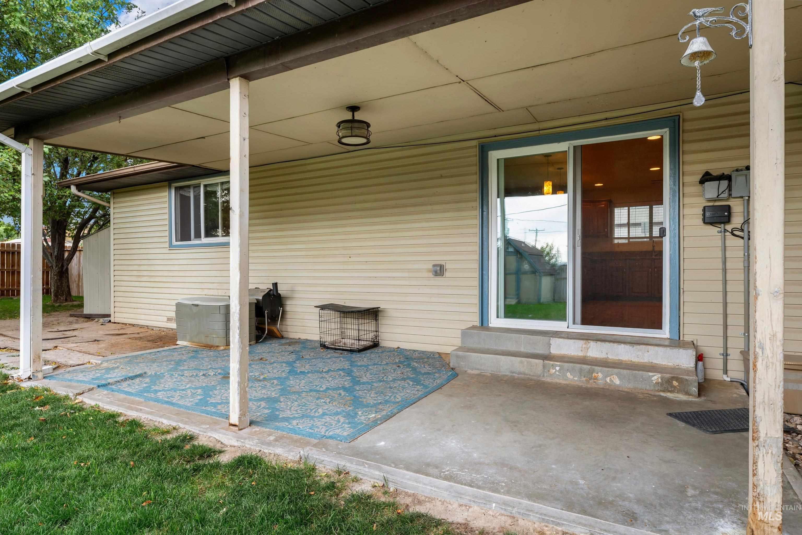 18 Reich St Property Photo 37