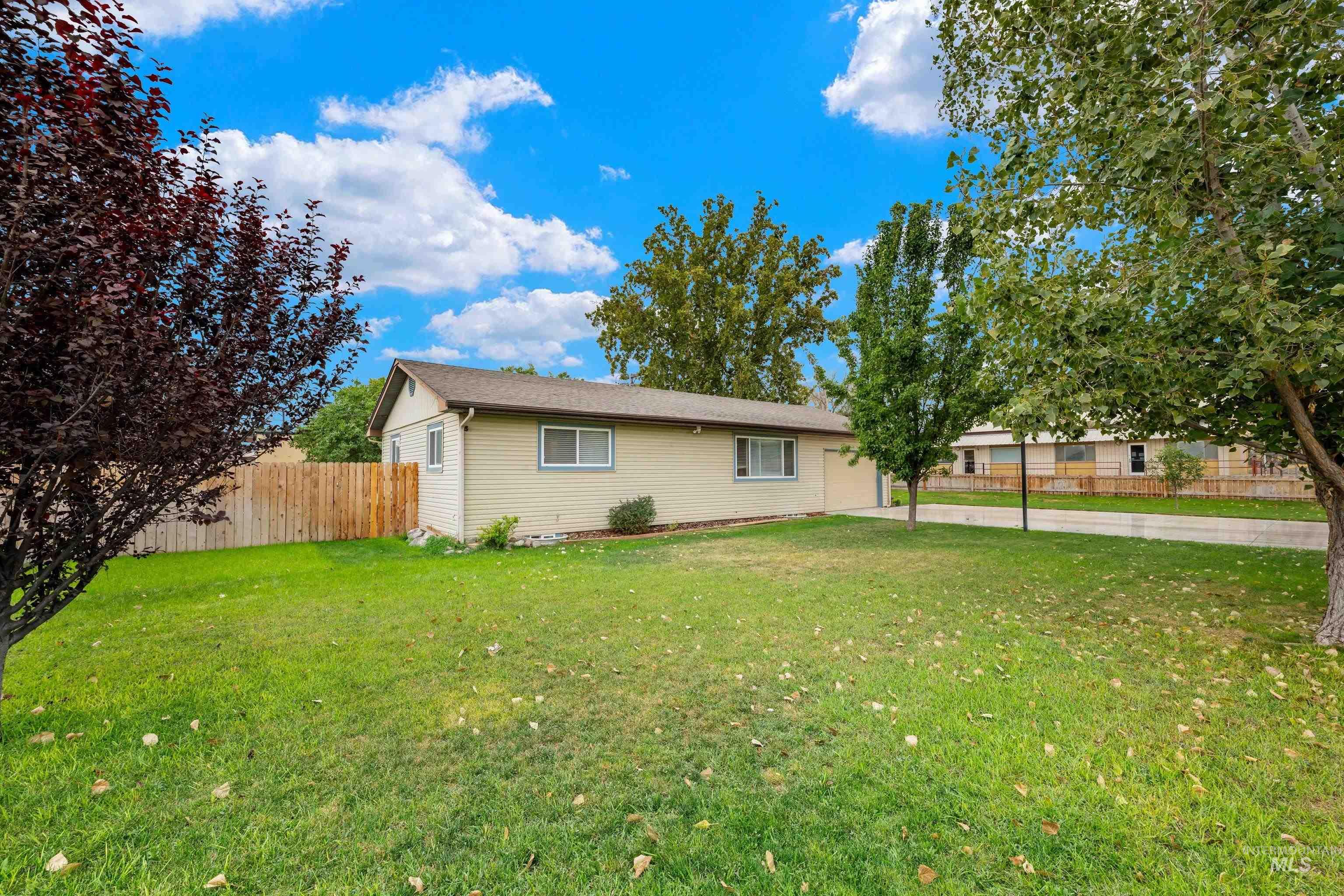 18 Reich St Property Photo 41