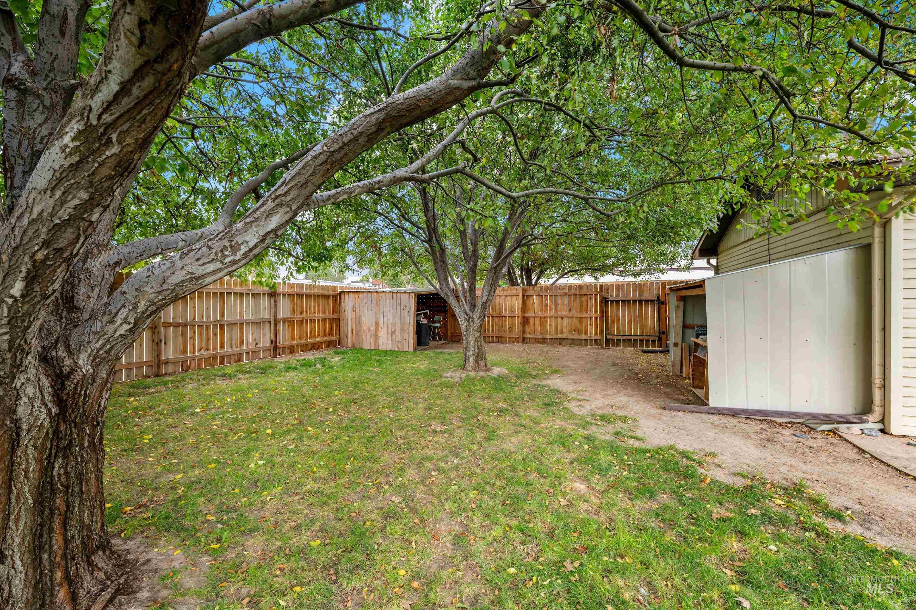 18 Reich St Property Photo 42