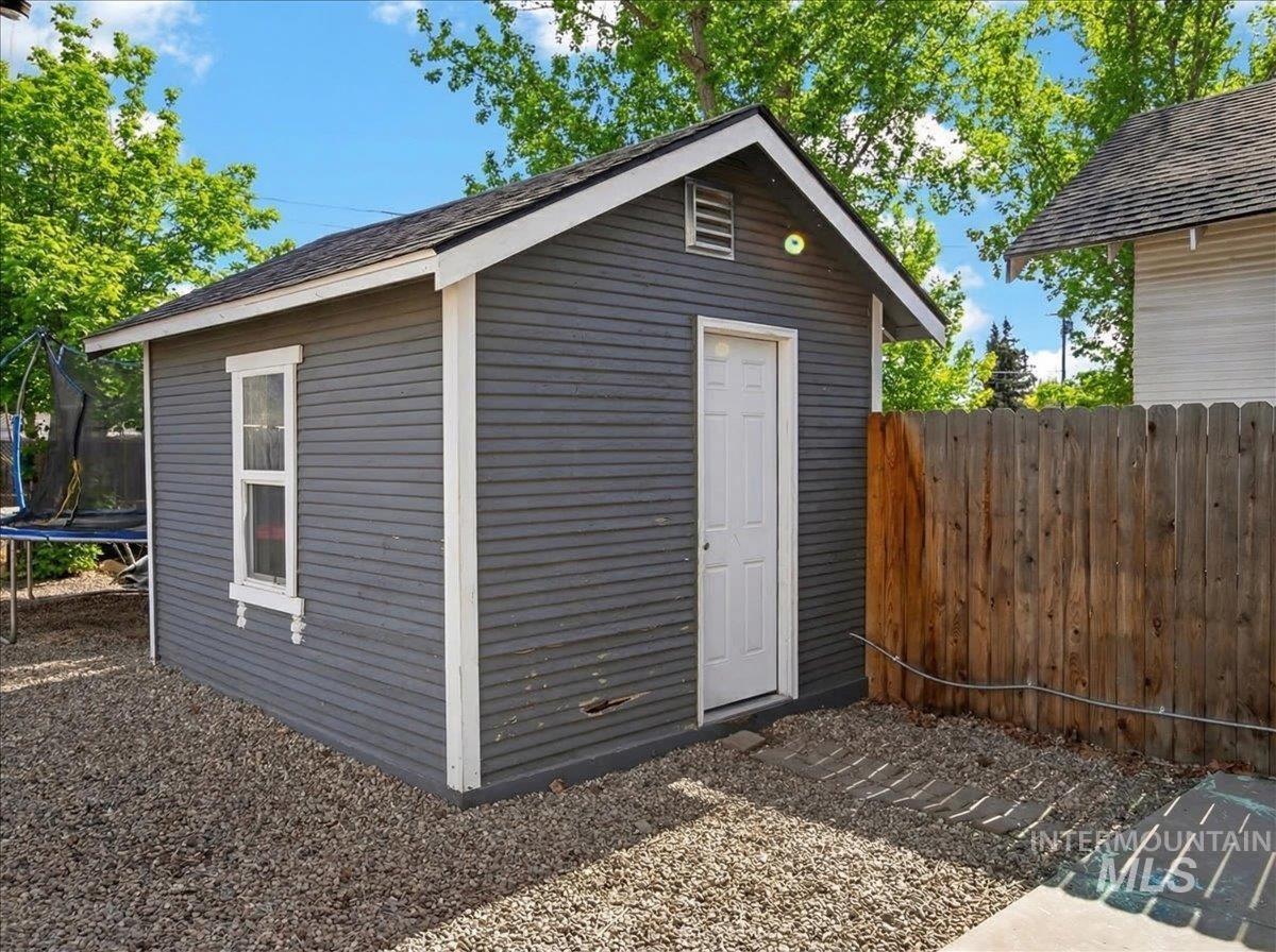 722 S Washington Property Photo 35