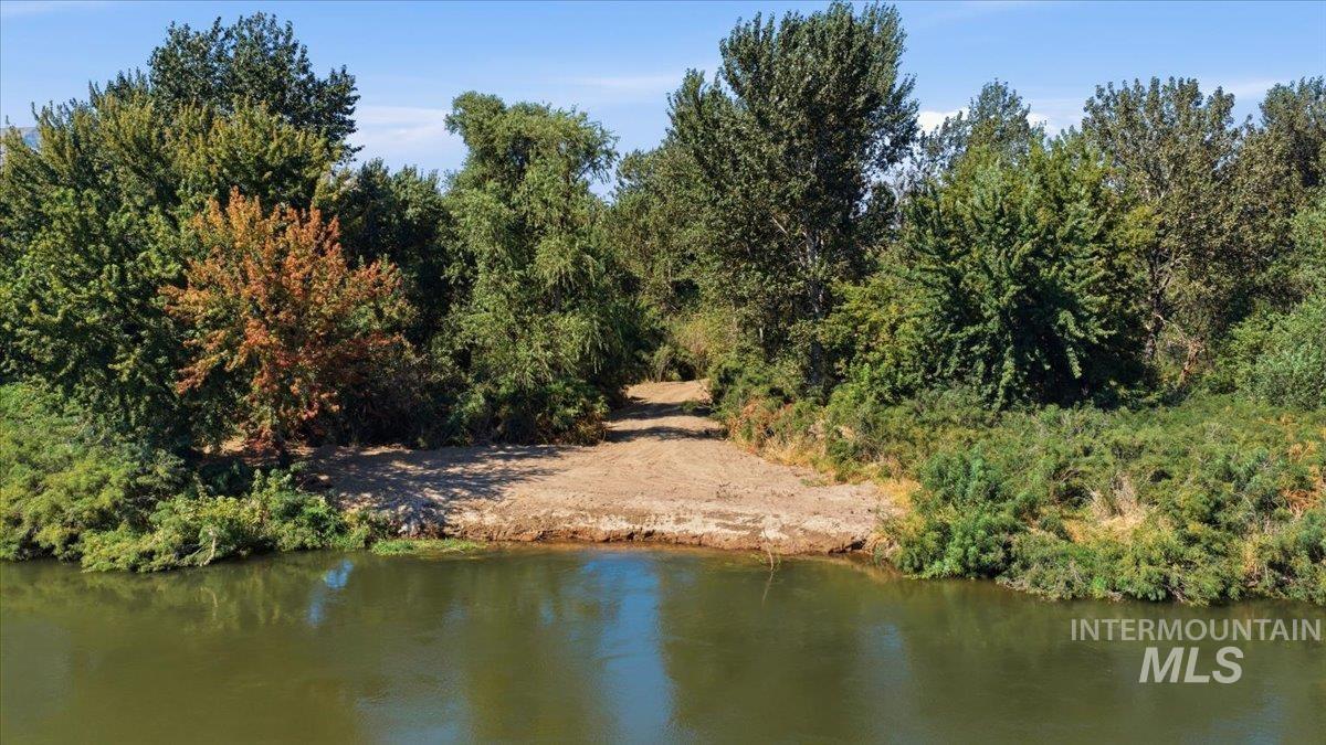 8735 Lagoon Ln Property Photo 10