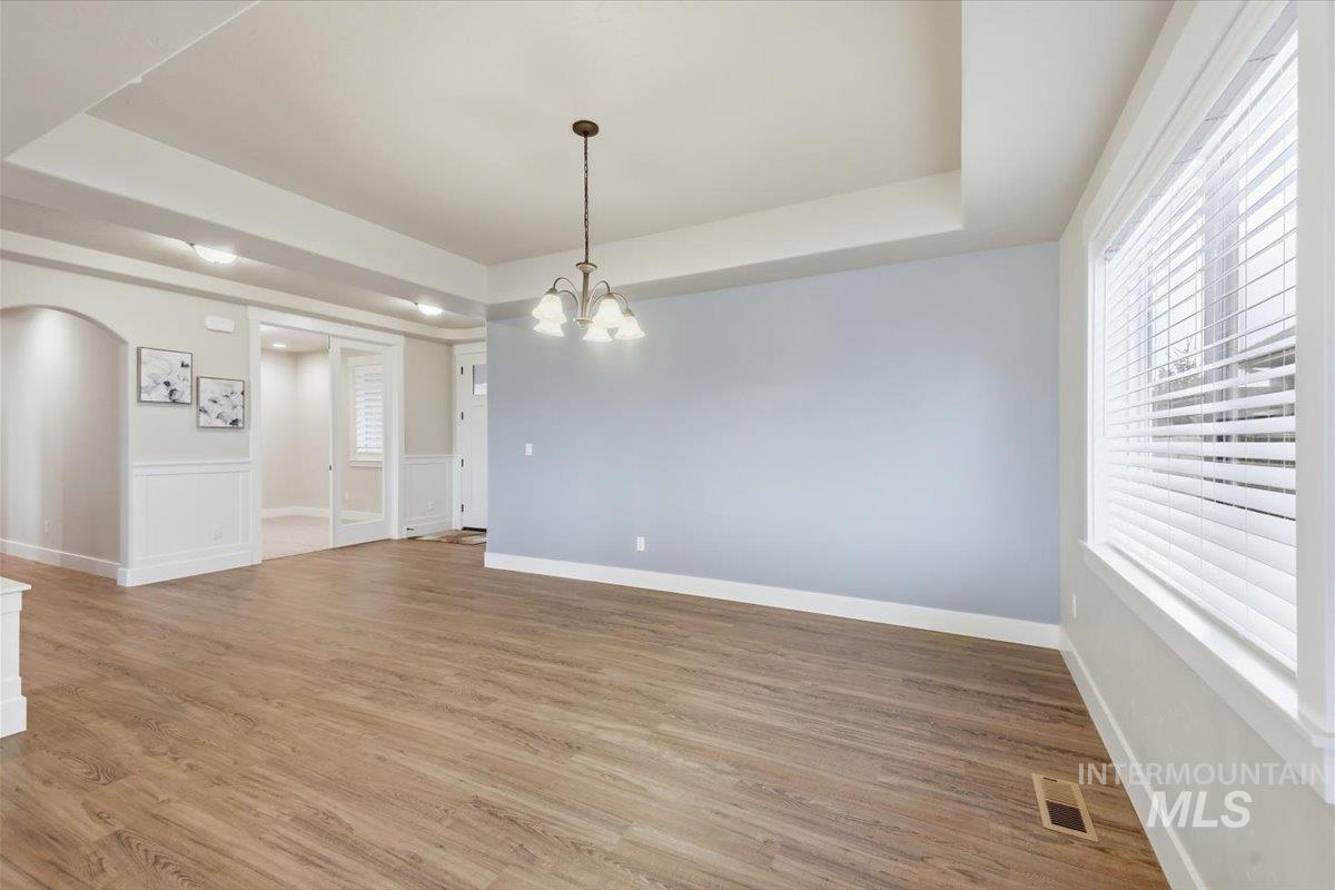 6406 E Canyon Crossing Dr. Property Photo 8