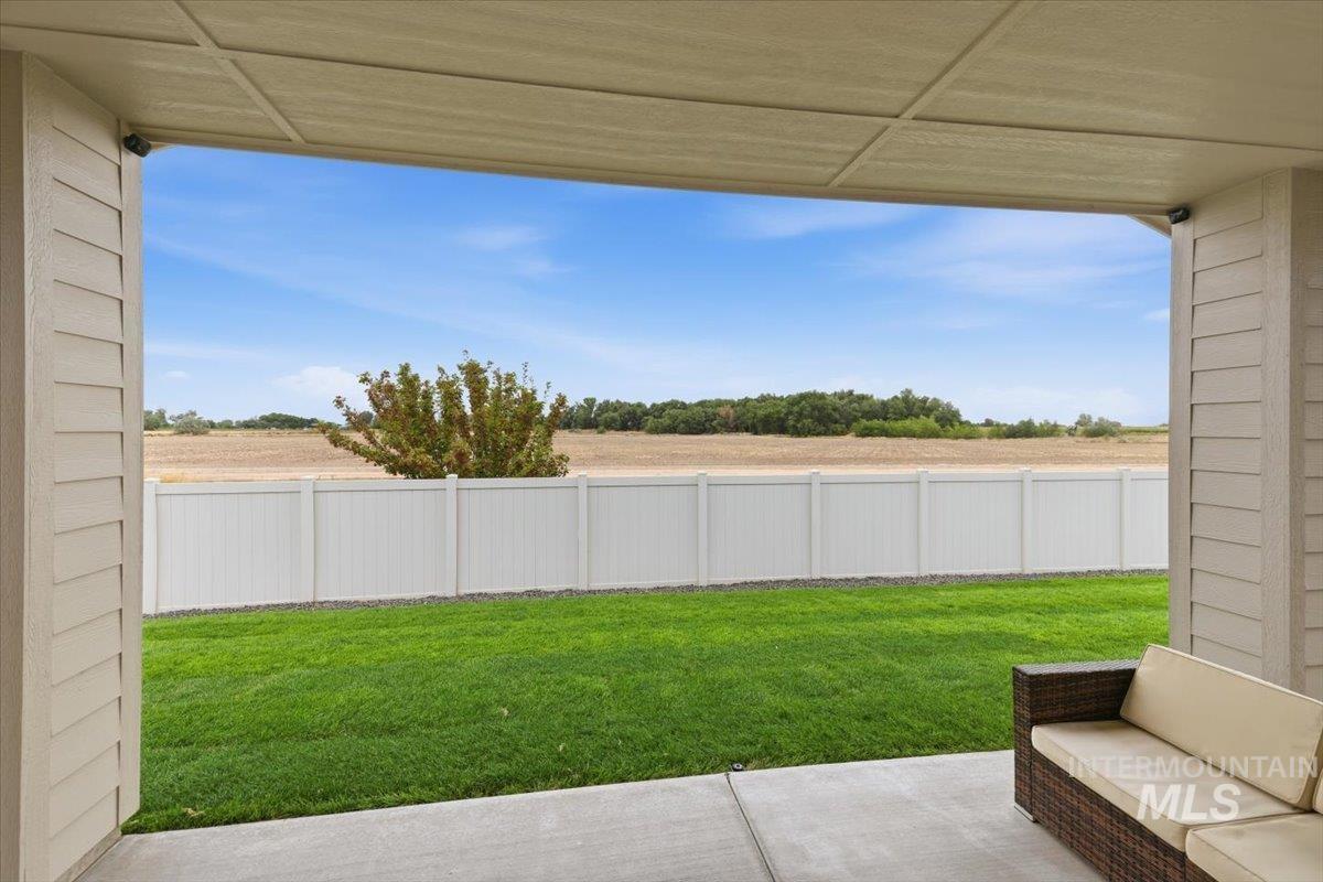 6406 E Canyon Crossing Dr. Property Photo 44