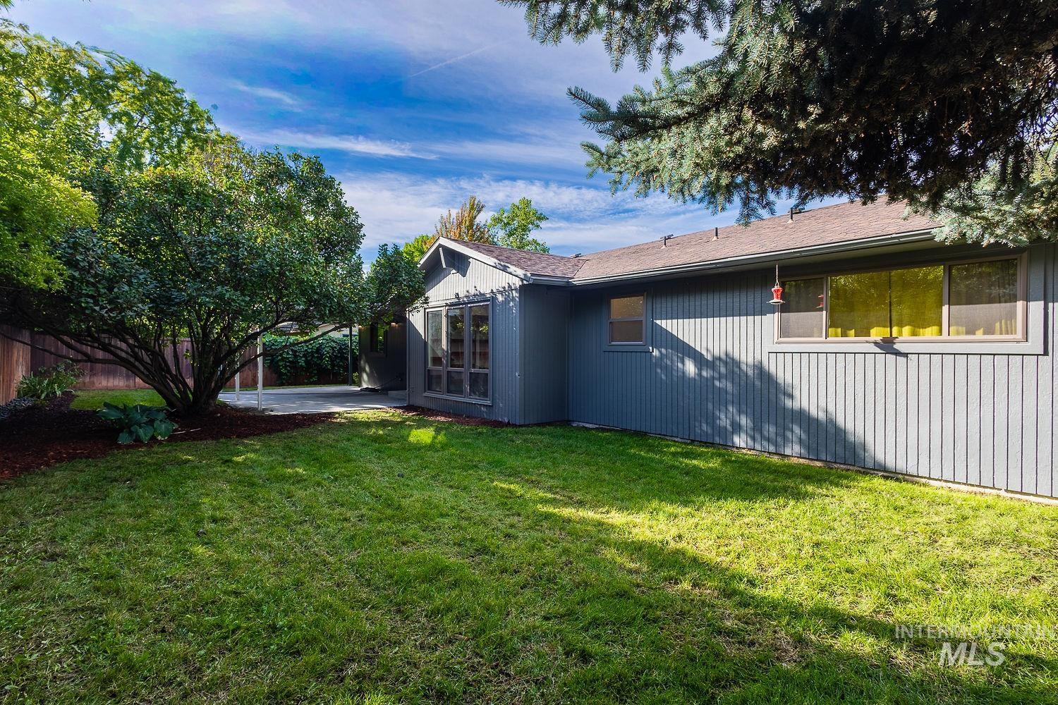 4702 S Cochees Ave Property Photo 5