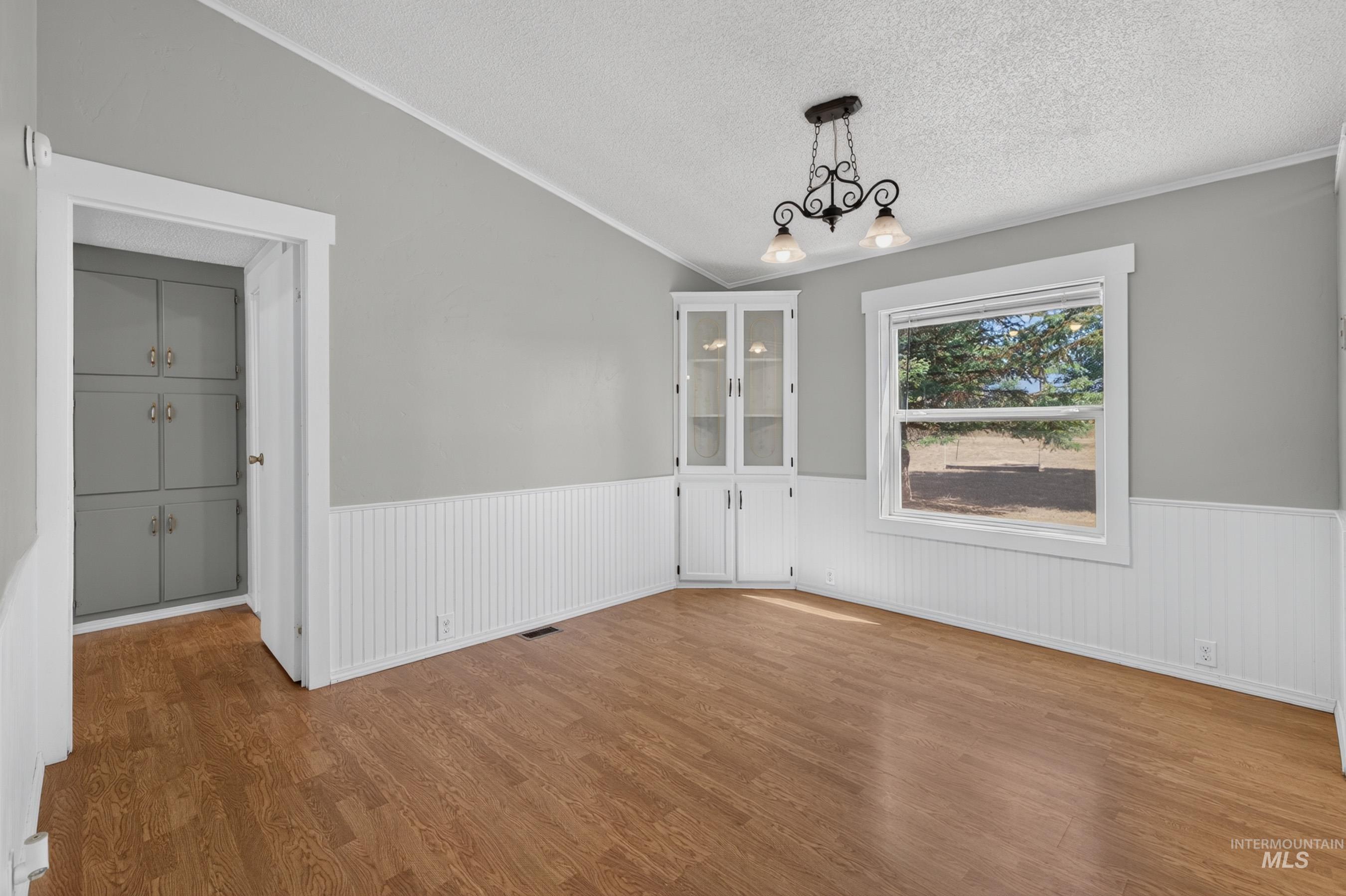 3 Garden Lane Property Photo 17