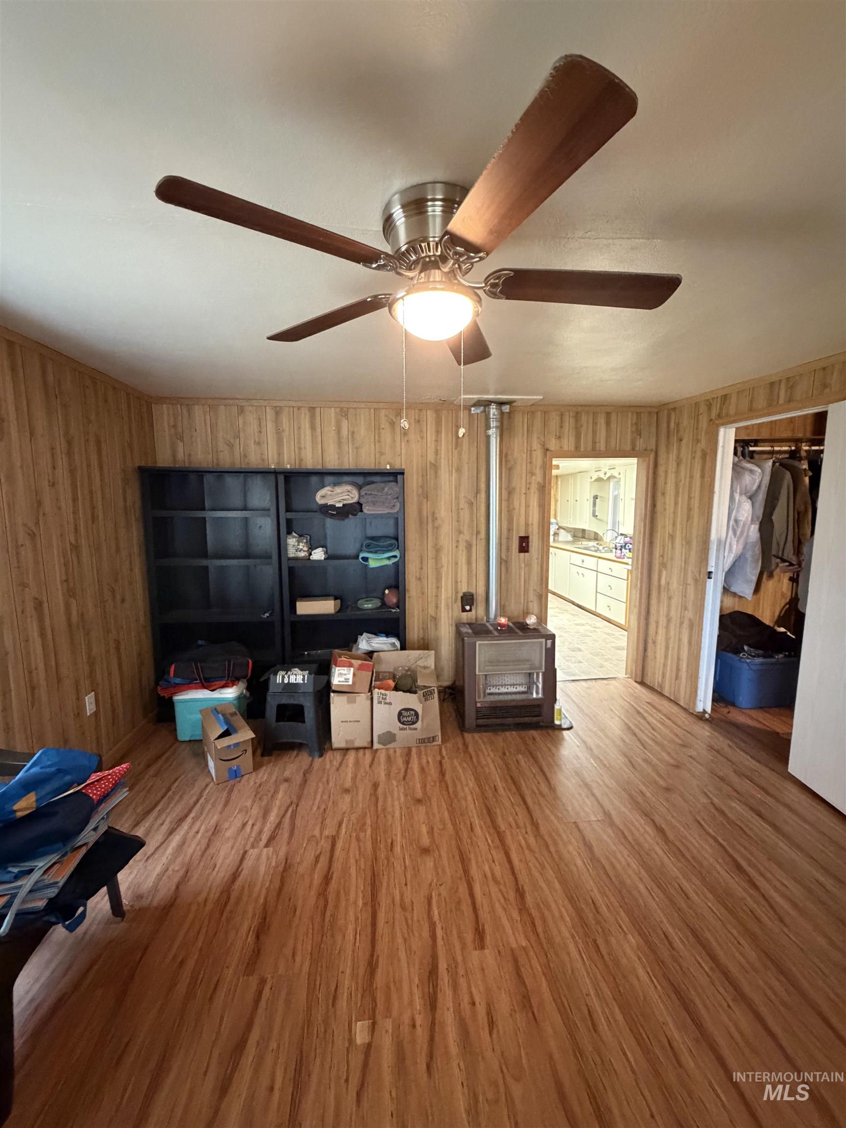 457 E Galloway Ave Property Photo 4