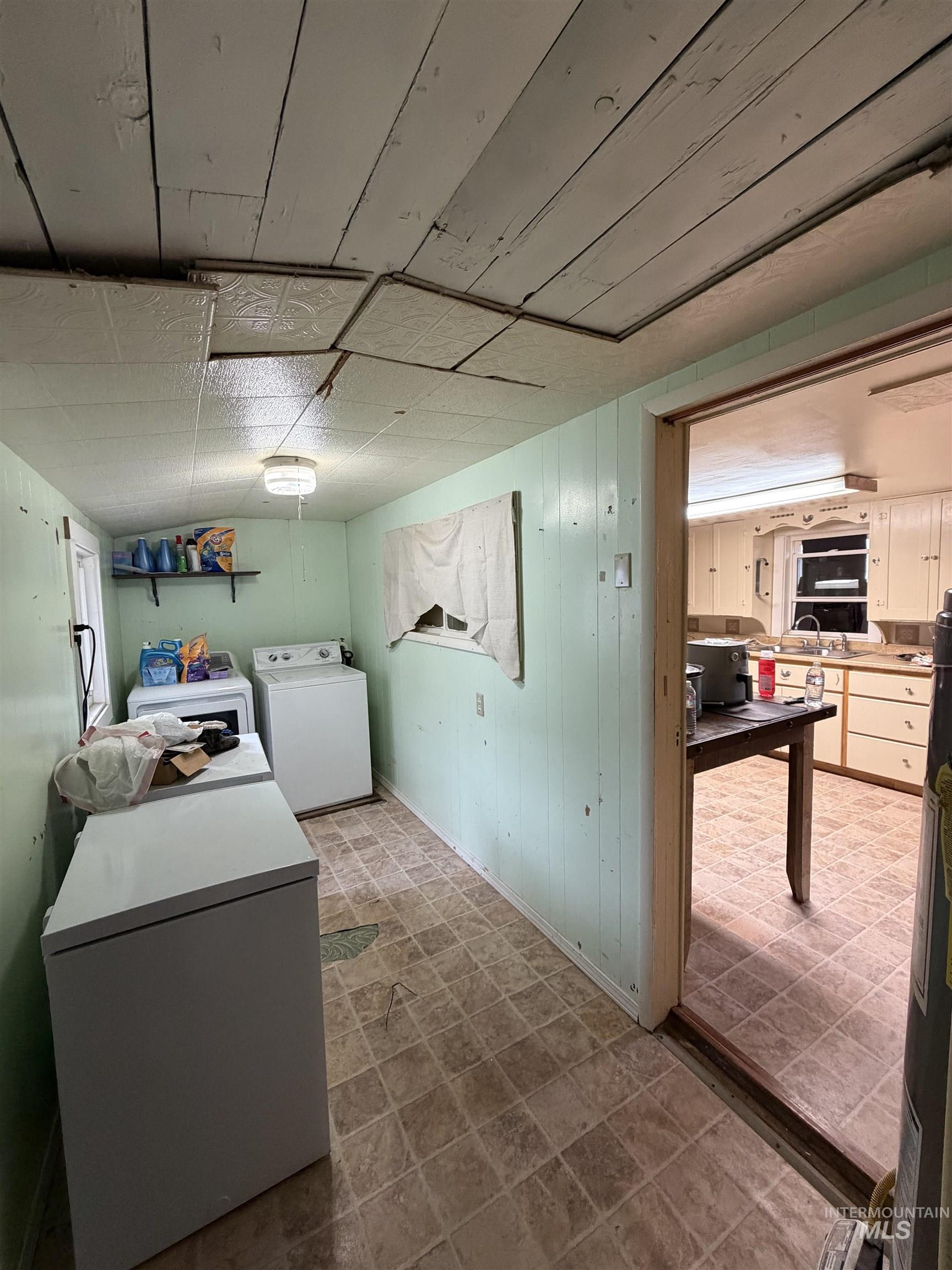 457 E Galloway Ave Property Photo 12