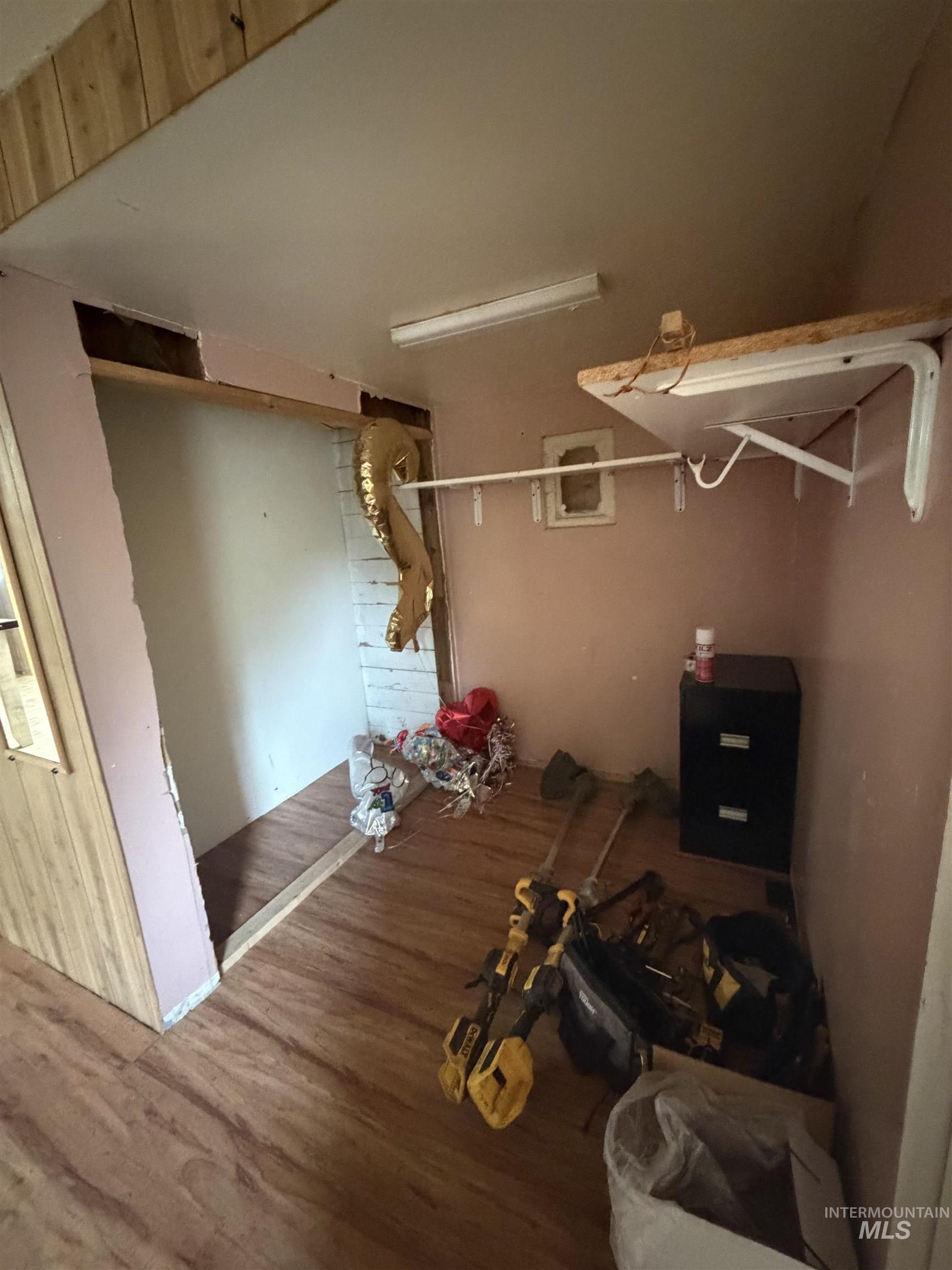 457 E Galloway Ave Property Photo 15