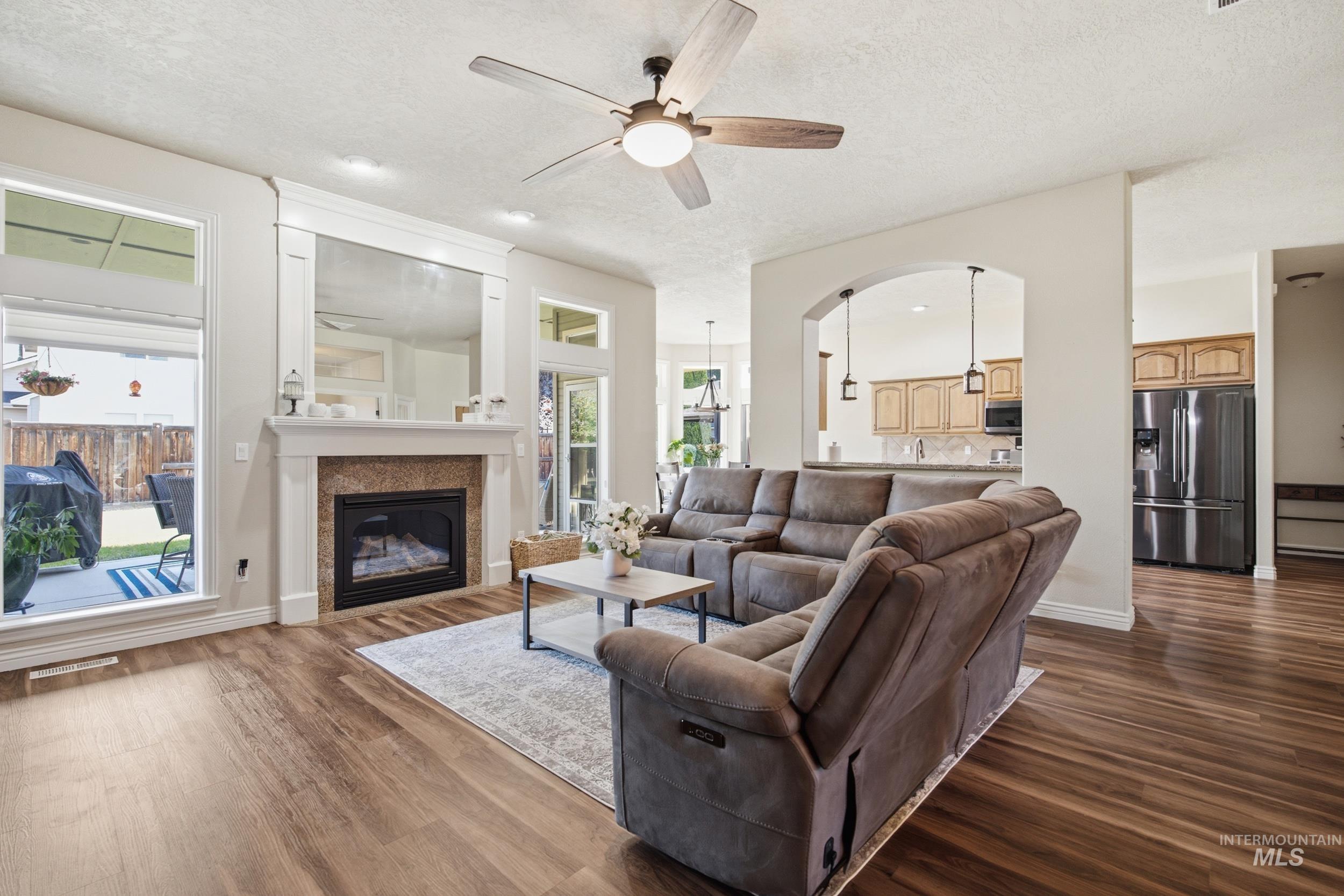 2246 W Rattlesnake Dr. Property Photo 4