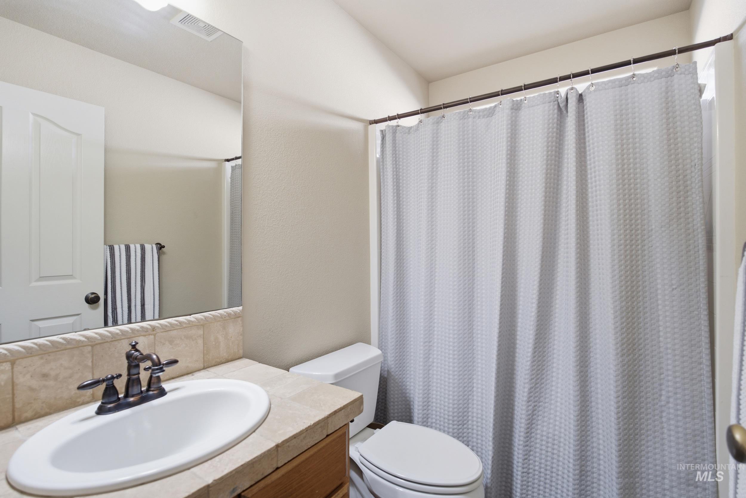 2246 W Rattlesnake Dr. Property Photo 17