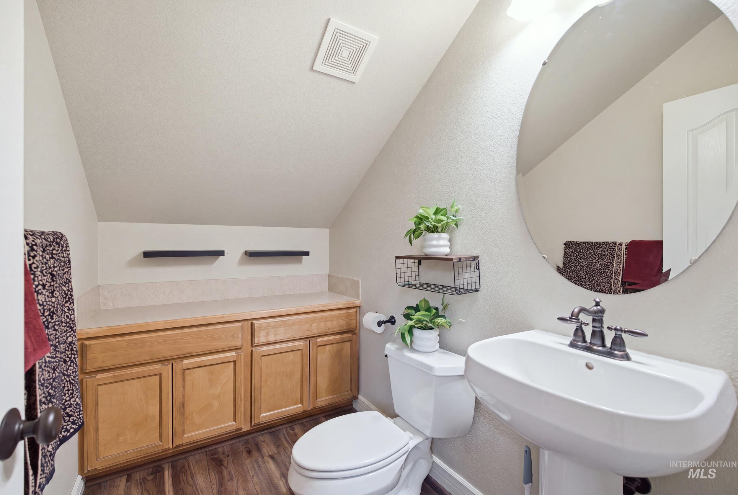 2246 W Rattlesnake Dr. Property Photo 20