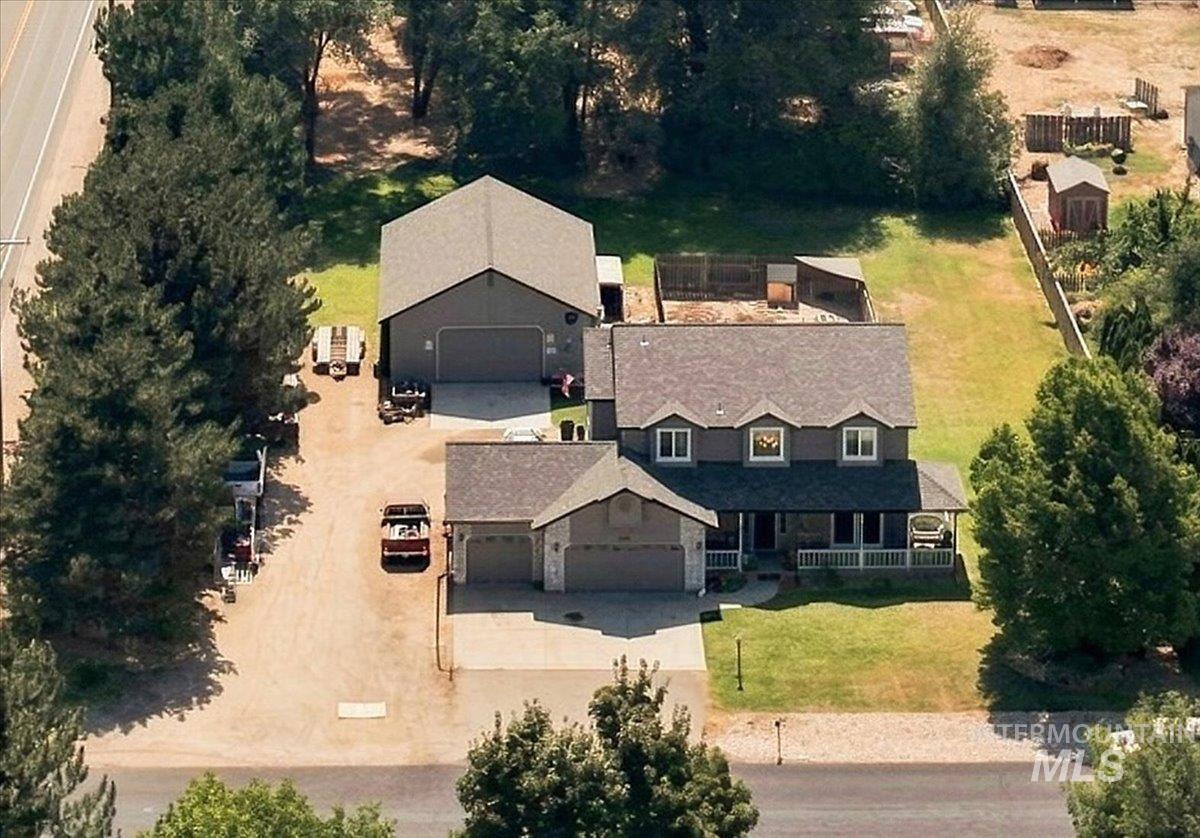 5025 Blue Jay Loop Property Photo 1