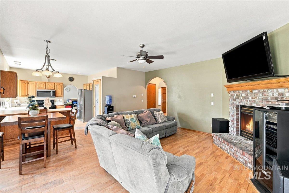 5025 Blue Jay Loop Property Photo 5