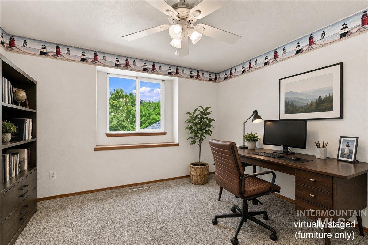 5025 Blue Jay Loop Property Photo 17