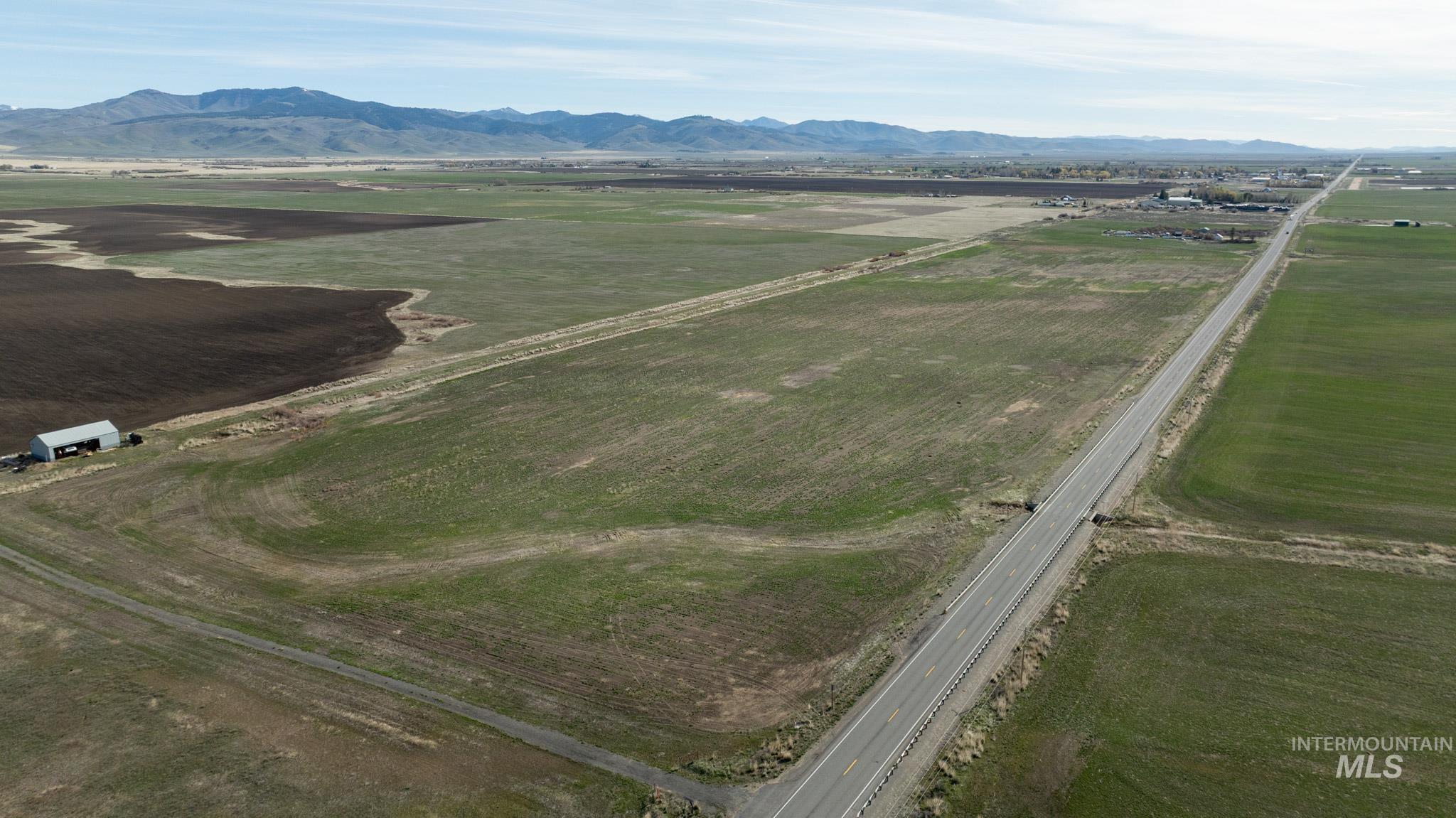 Hwy 20 Approx. 200 W Property Photo 3