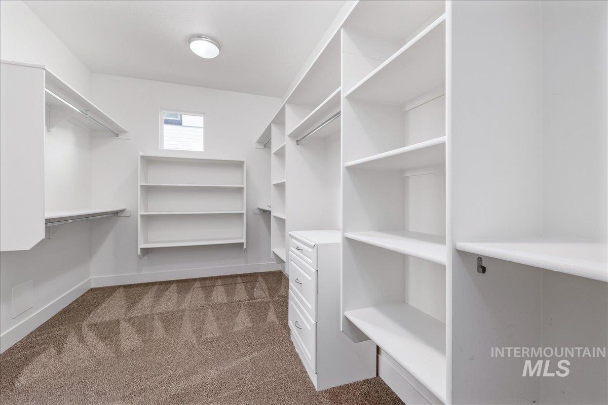 5915 N Vicenza Ave Property Photo 21
