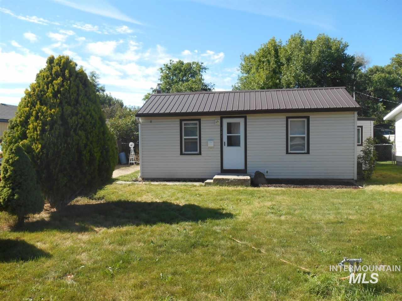 127 Shoshone Ave Property Photo 1