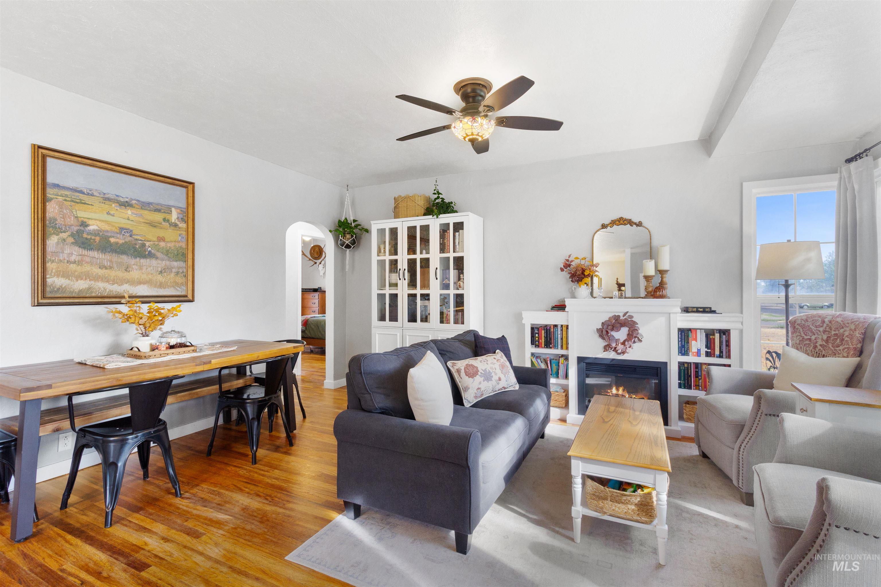 227 Jefferson Street Property Photo 6