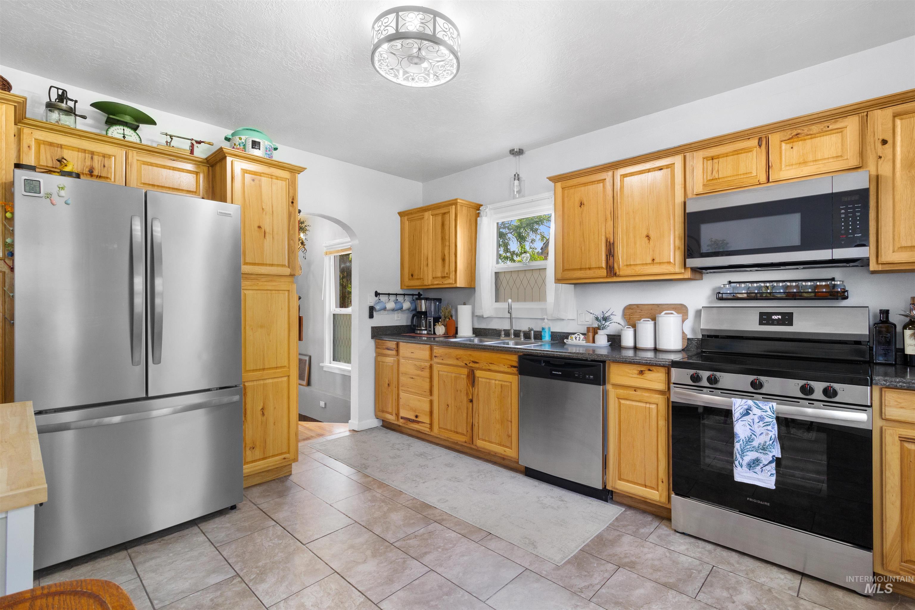 227 Jefferson Street Property Photo 14