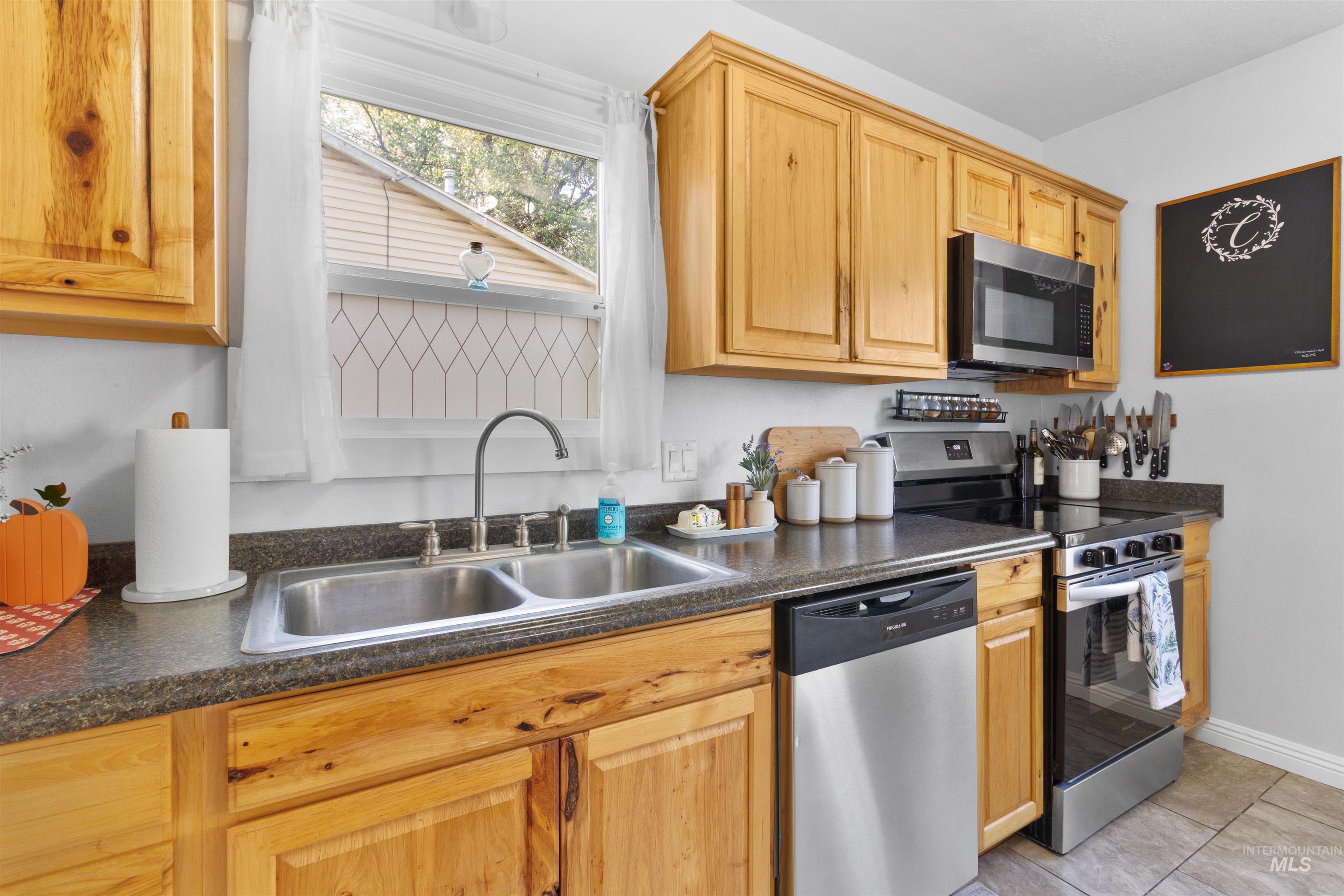 227 Jefferson Street Property Photo 16