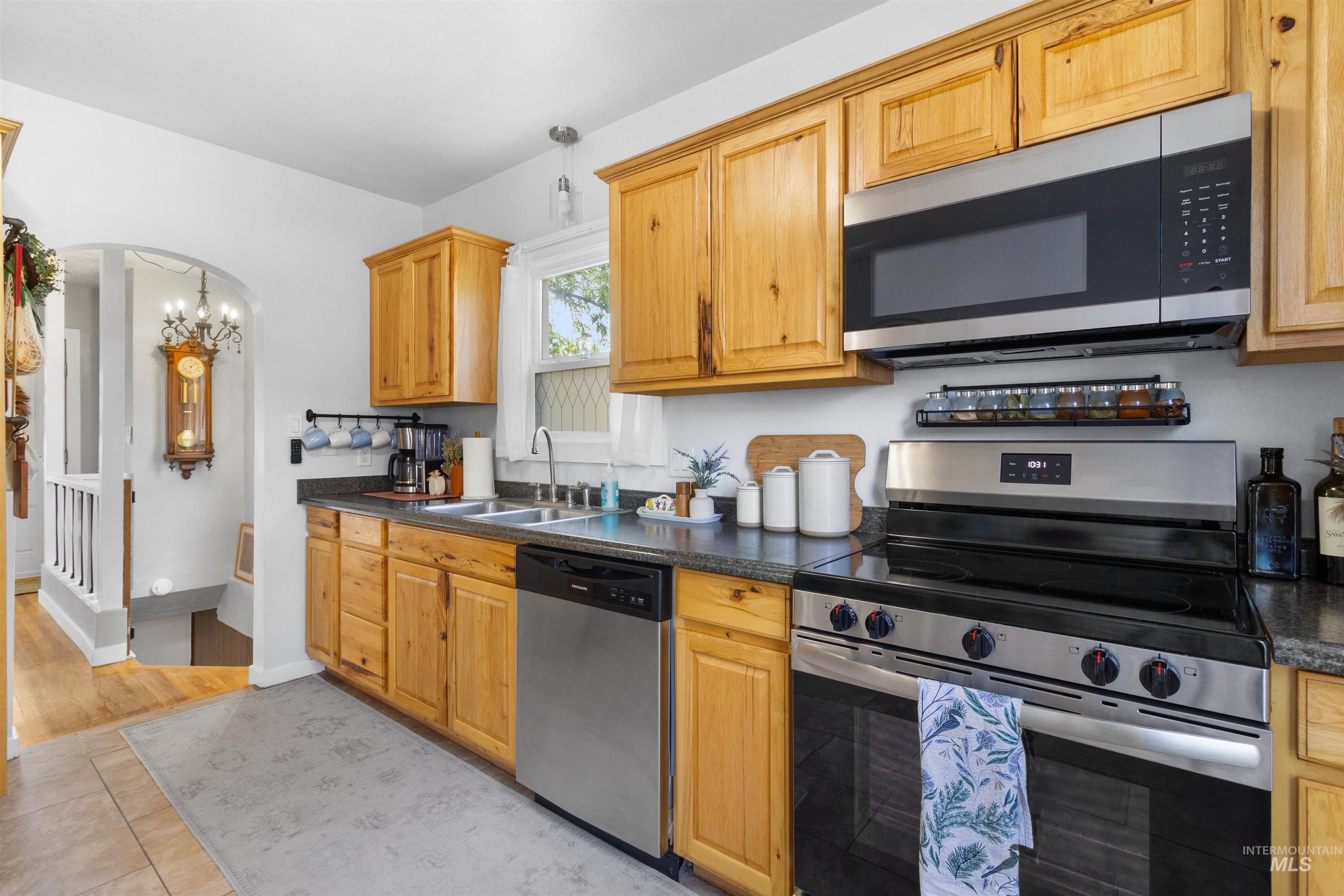 227 Jefferson Street Property Photo 18