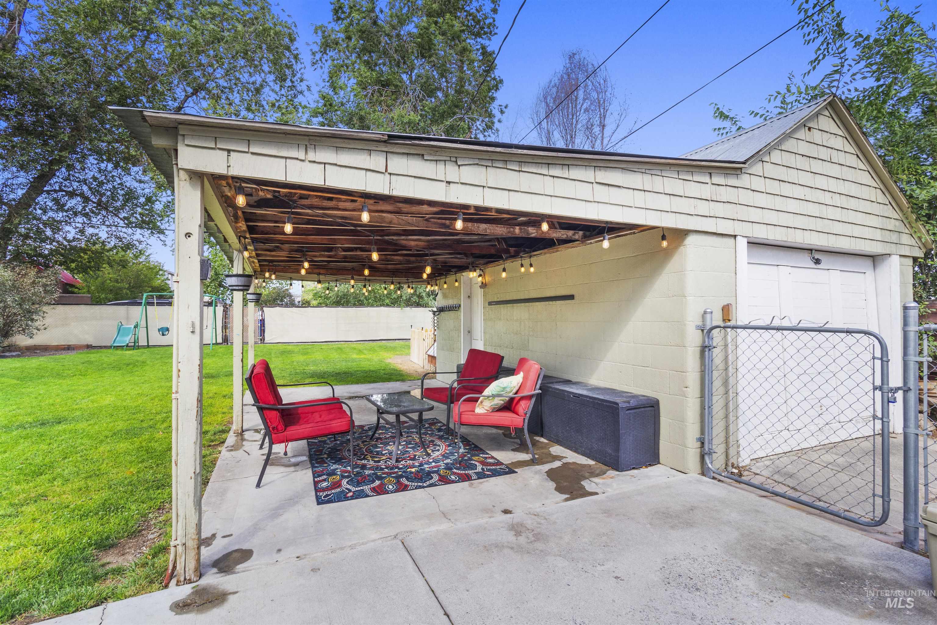 227 Jefferson Street Property Photo 39