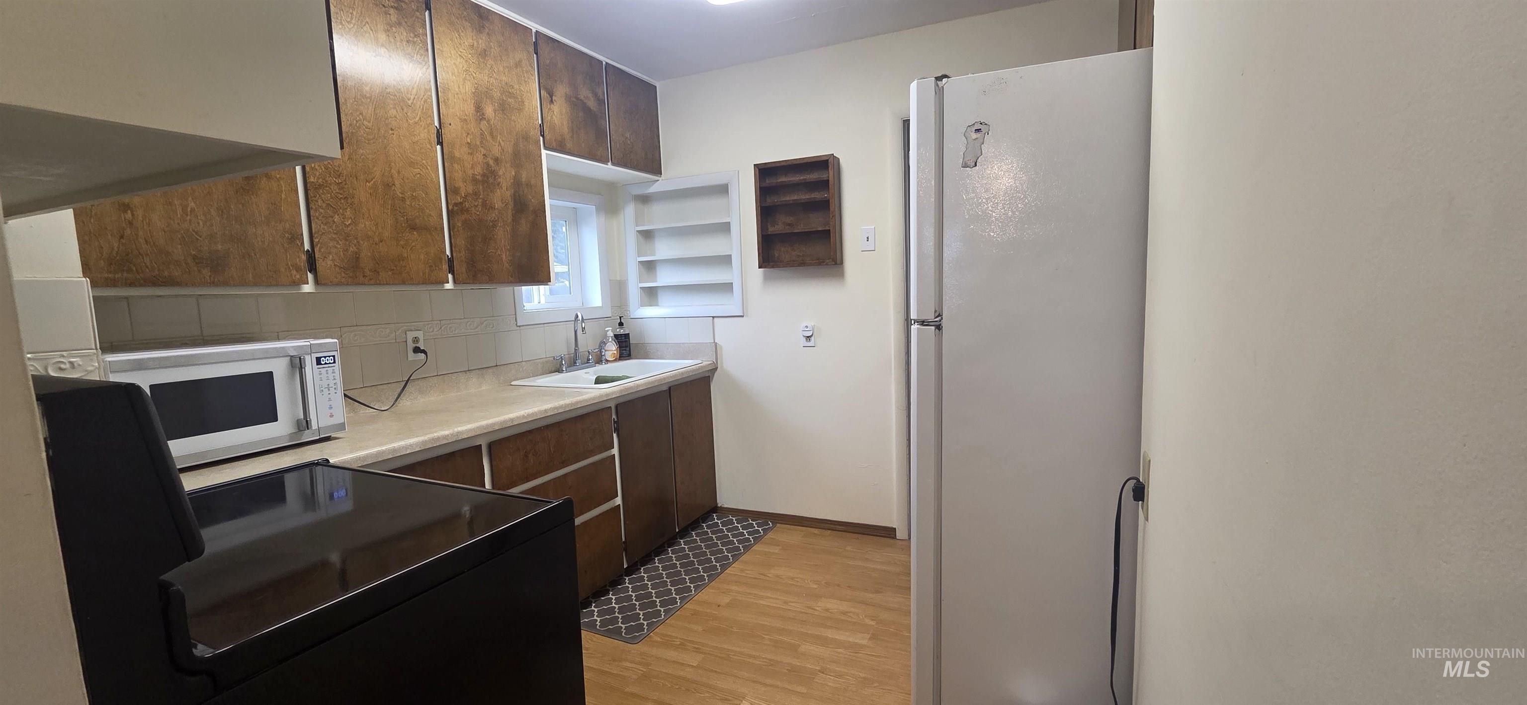 728 Bryden Property Photo 3