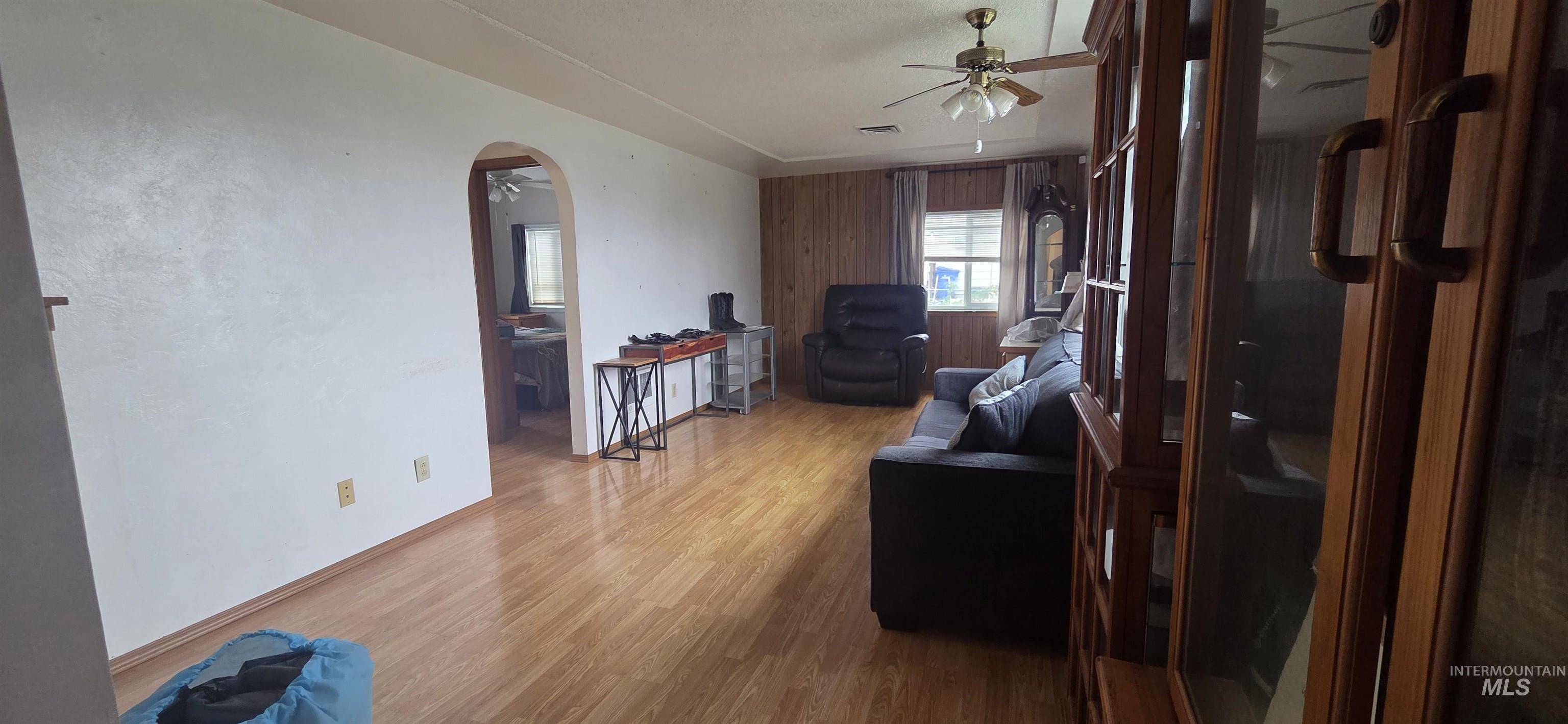728 Bryden Property Photo 4