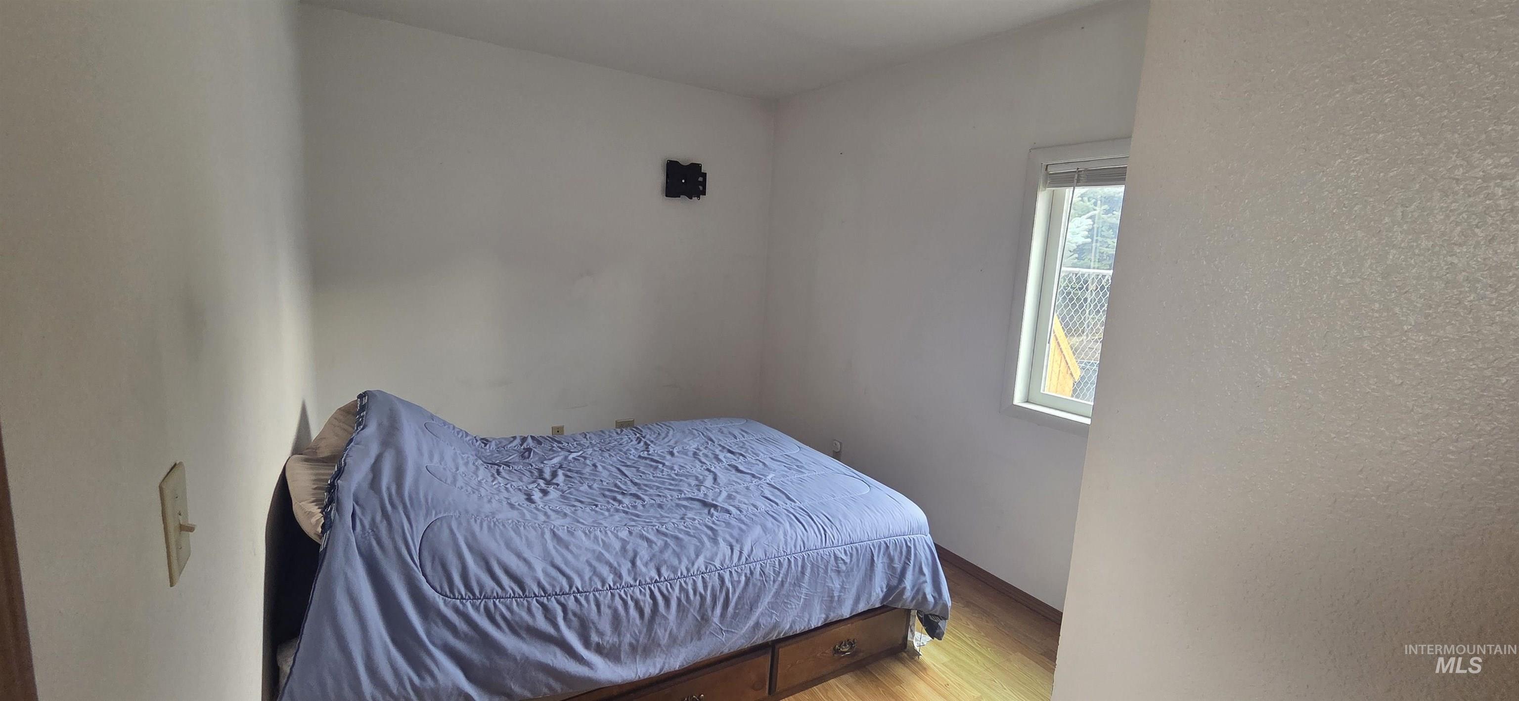 728 Bryden Property Photo 7