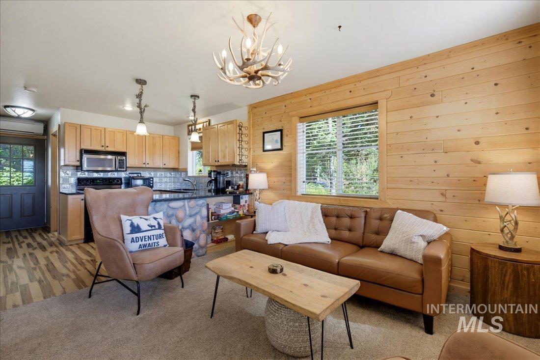 2445 Maverick Property Photo 4