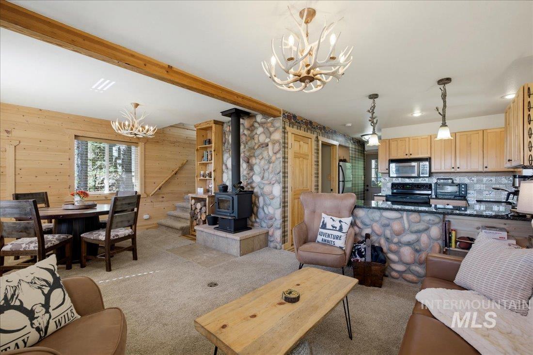 2445 Maverick Property Photo 5