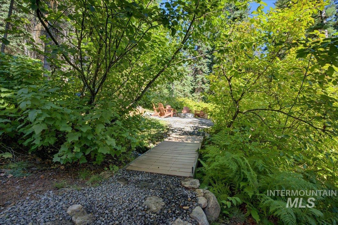 2445 Maverick Property Photo 25