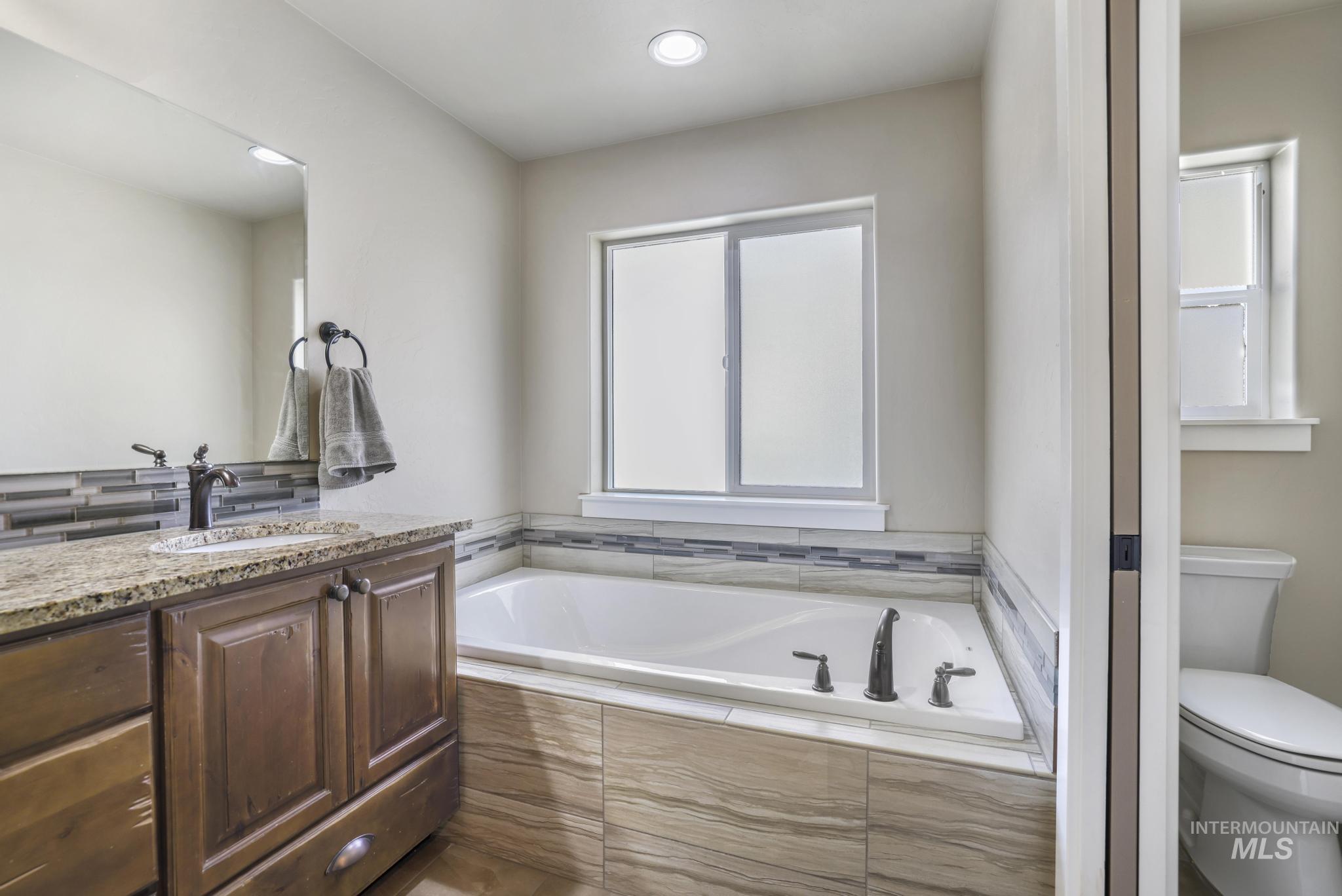 1011 Bell Ln Property Photo 21